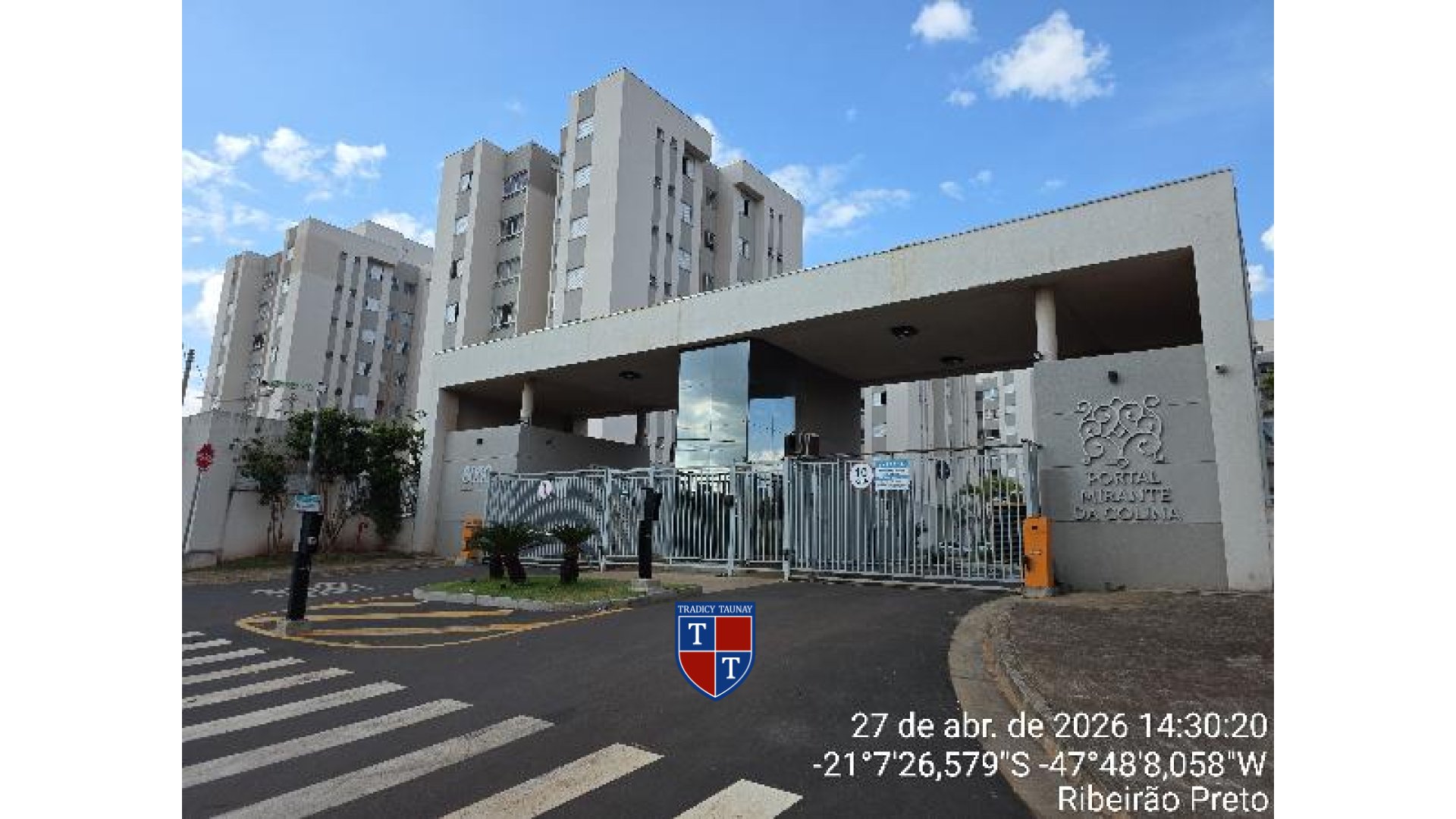 APARTAMENTO em CHACARAS PEDRO CORREA DE CARVALHO