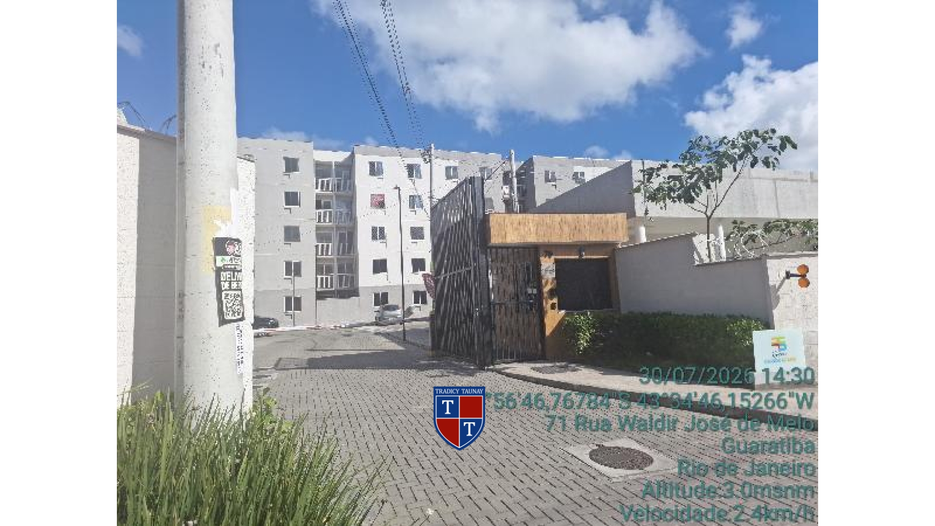 APARTAMENTO em FREG DE GUARATIBA