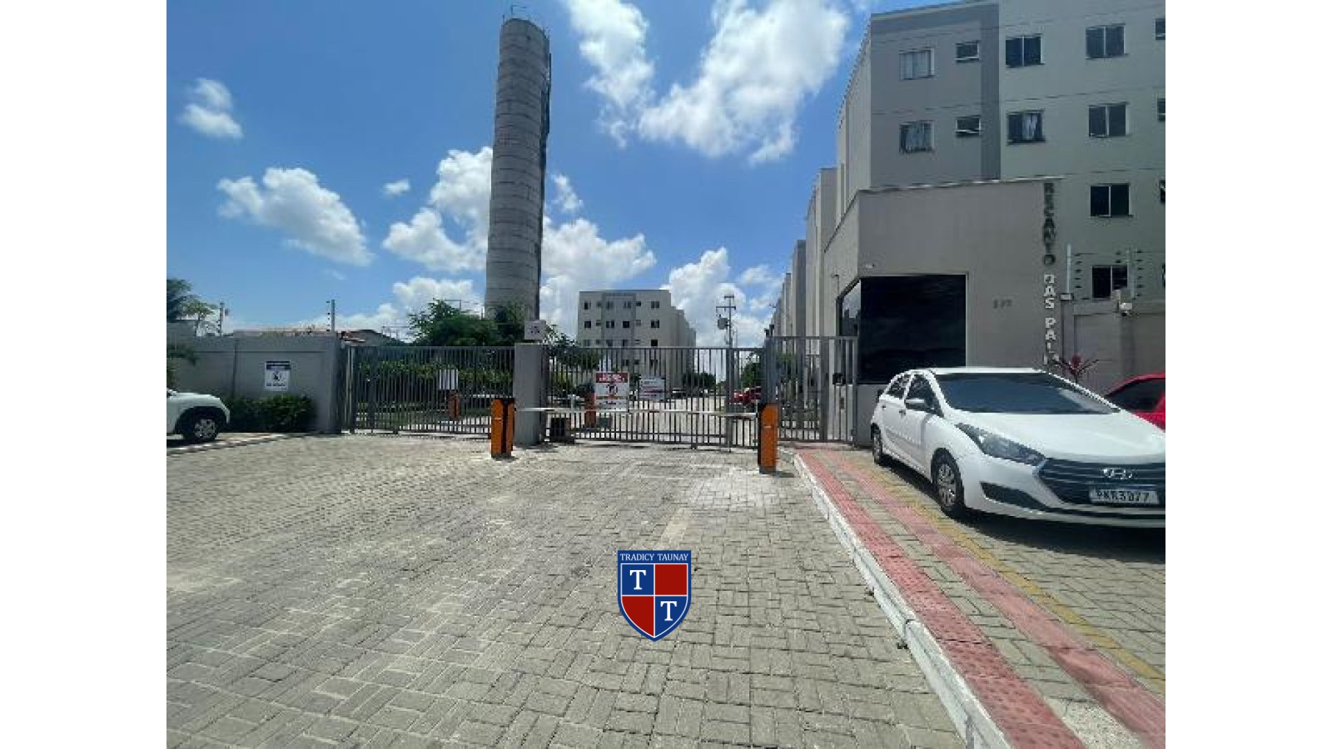 APARTAMENTO em JANGURUSSU