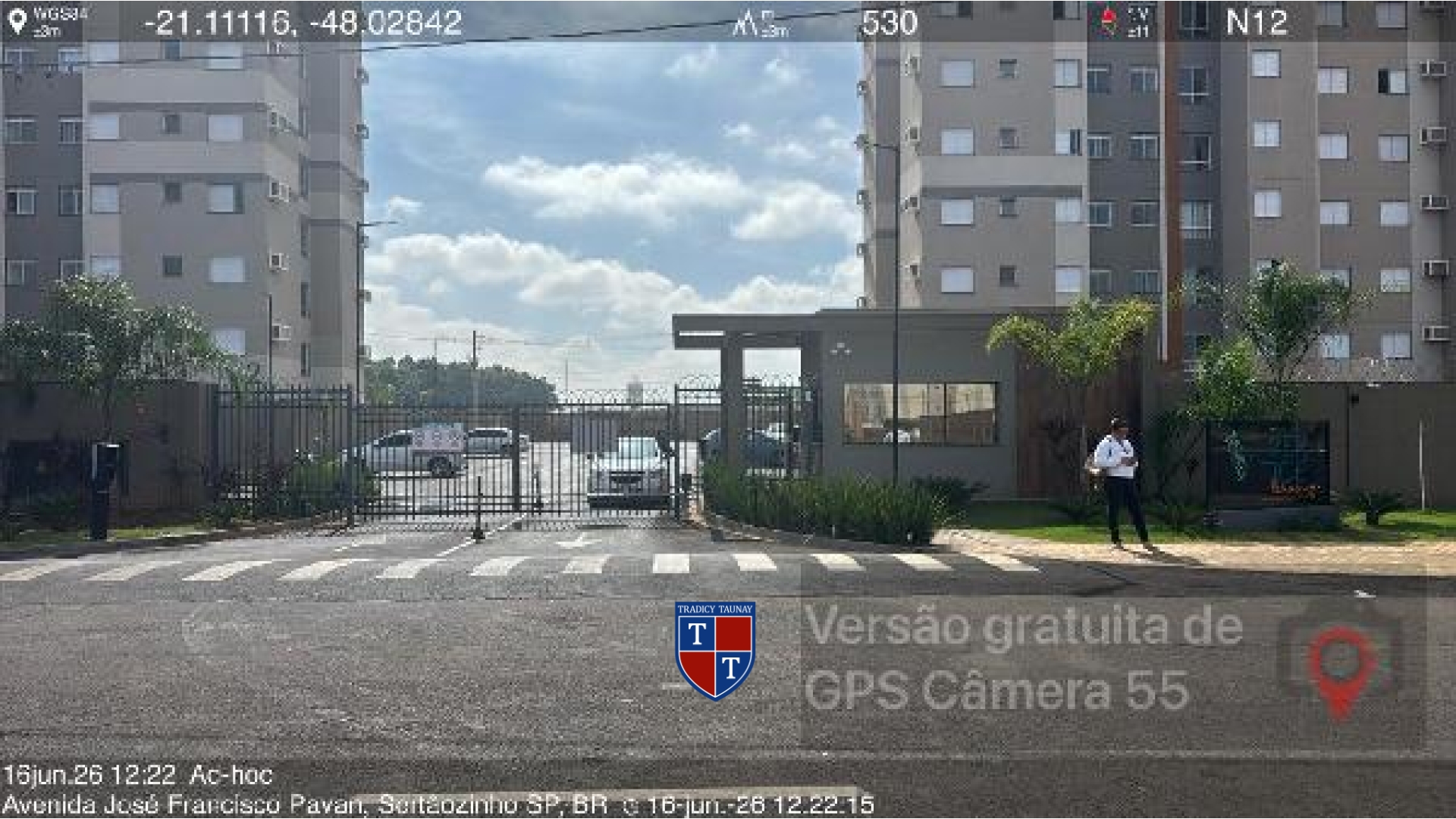 APARTAMENTO em JARDIM TERRAS DE SANTA ELISA III