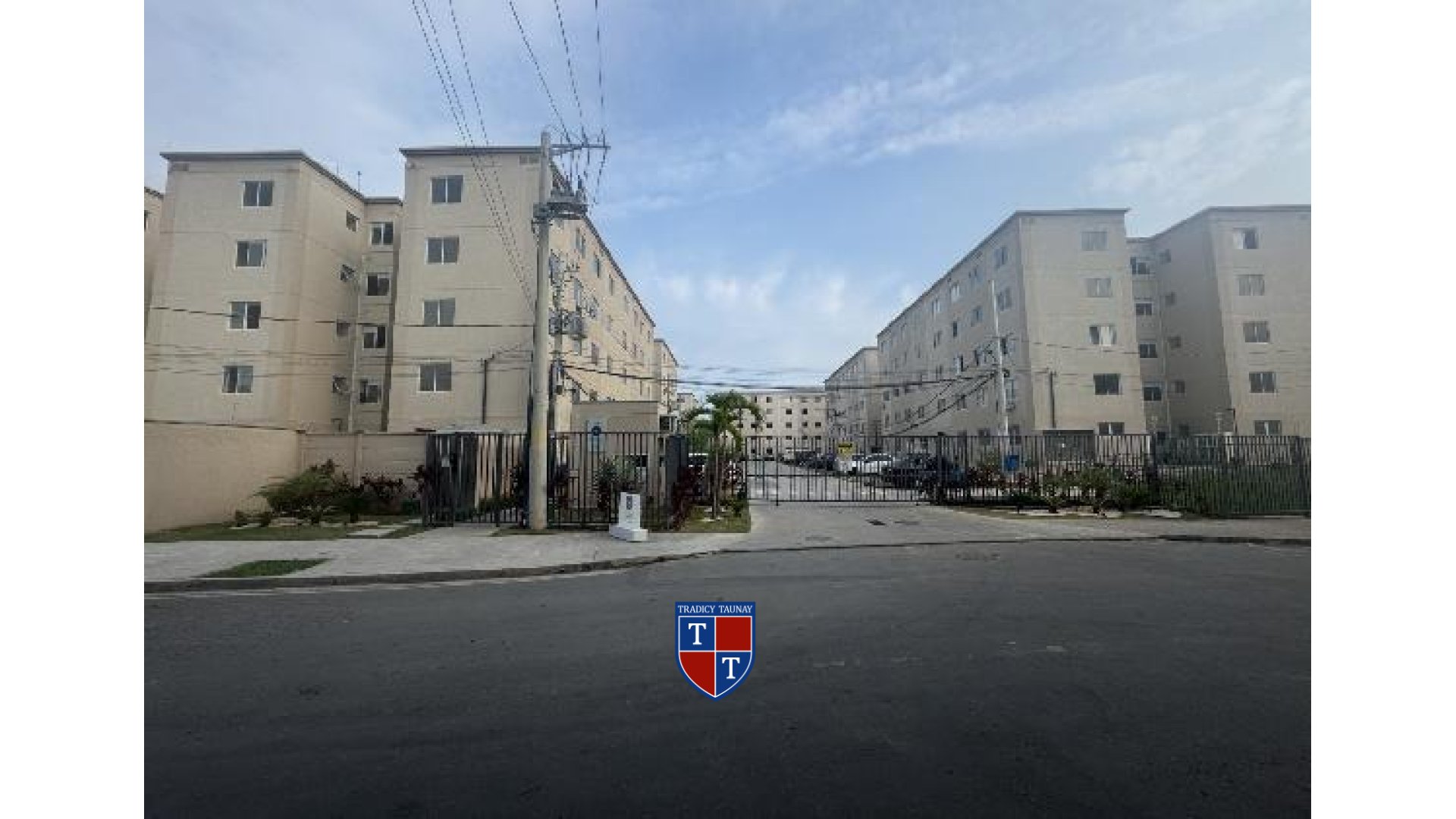 APARTAMENTO em GUARATIBA