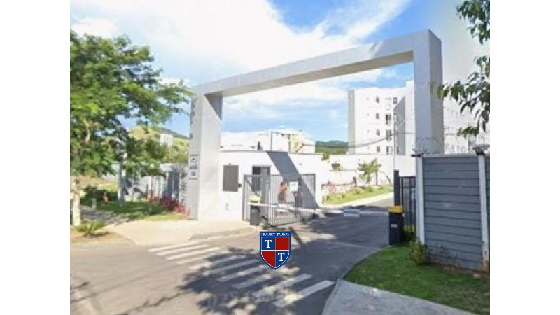 APARTAMENTO em SANTA CRUZ