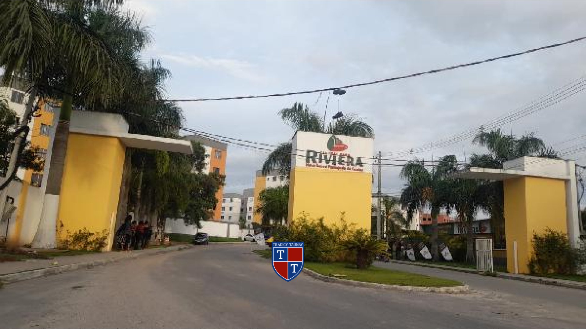APARTAMENTO em JARDIM GRAMACHO