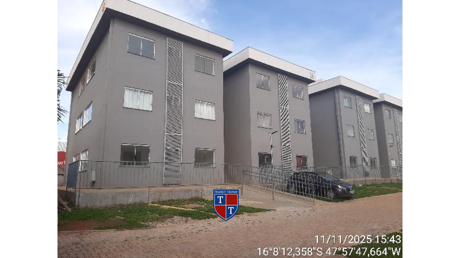 APARTAMENTO em JARDIM ZULEIKA