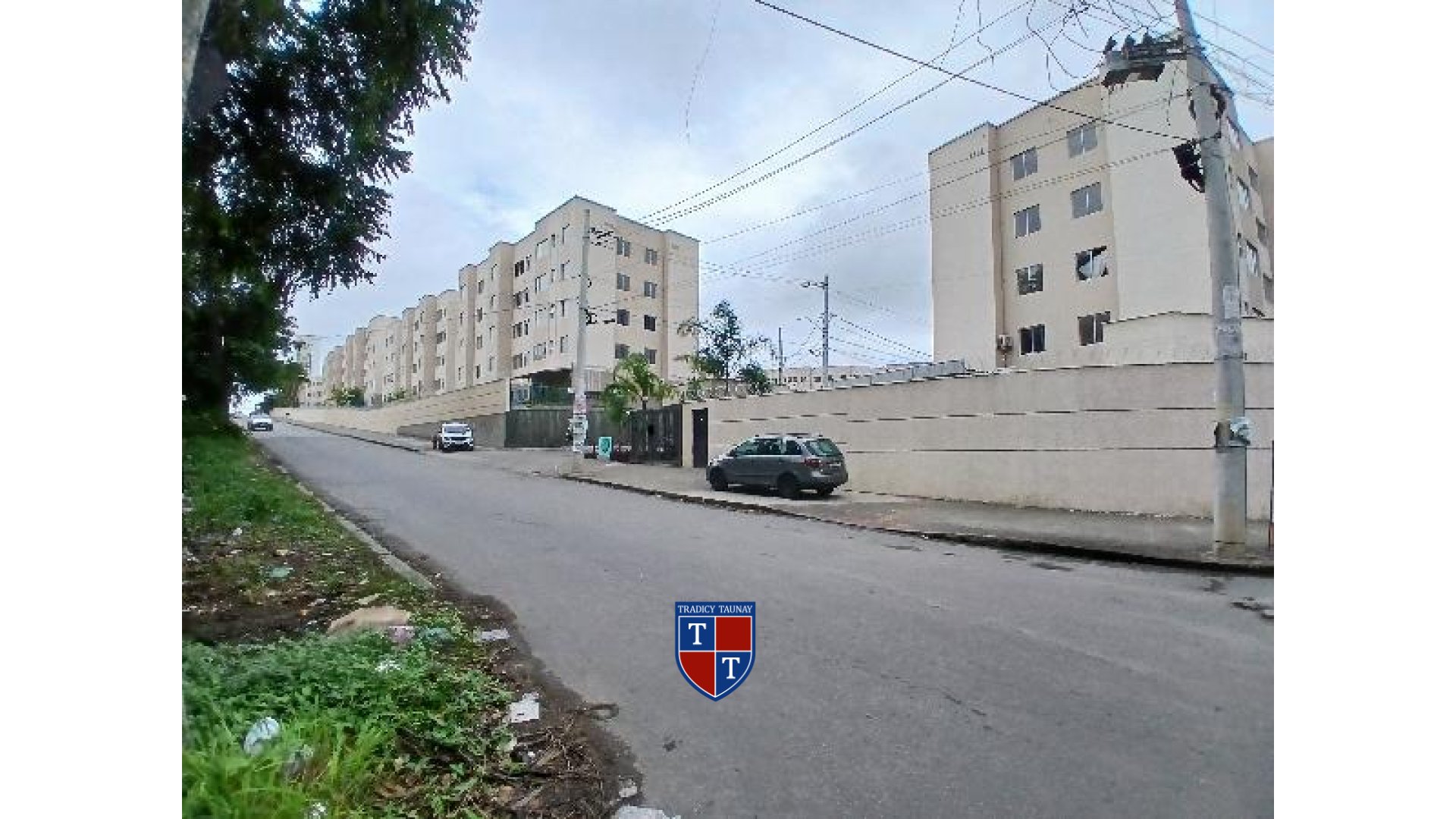 APARTAMENTO em SANTA CRUZ