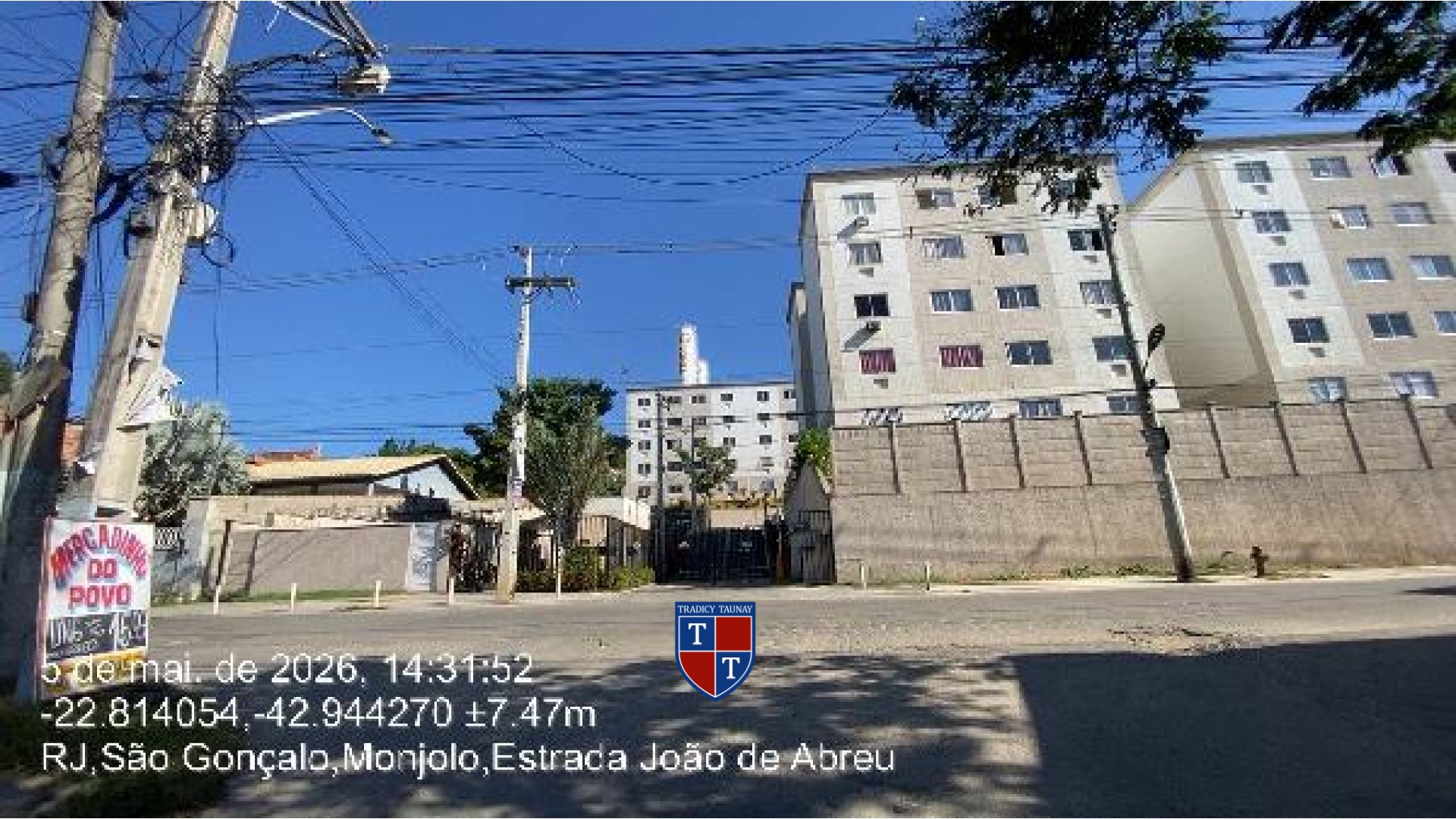 APARTAMENTO em MONJOLOS