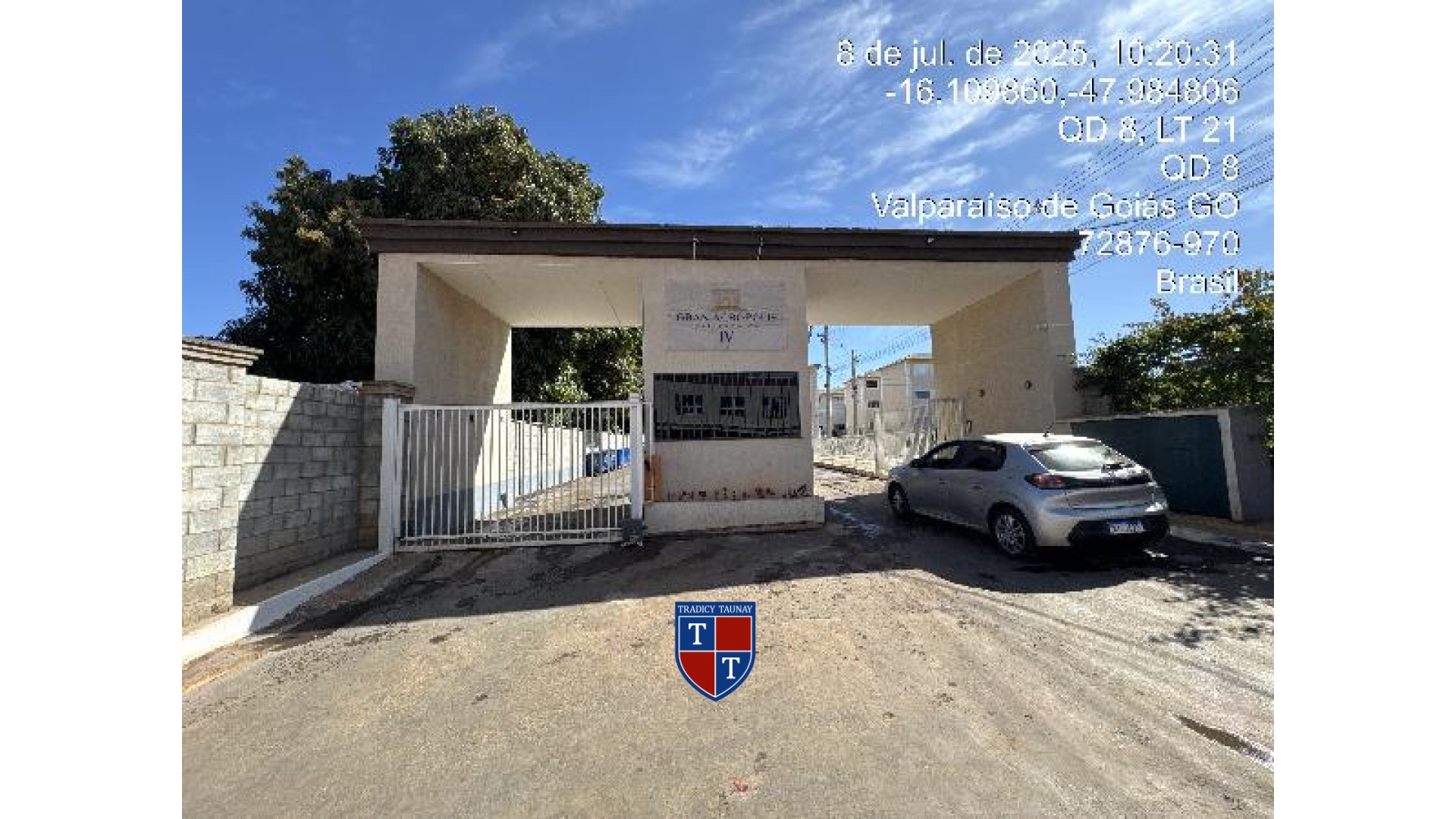 APARTAMENTO em CHACARAS E MANSOES SANTA MARIA