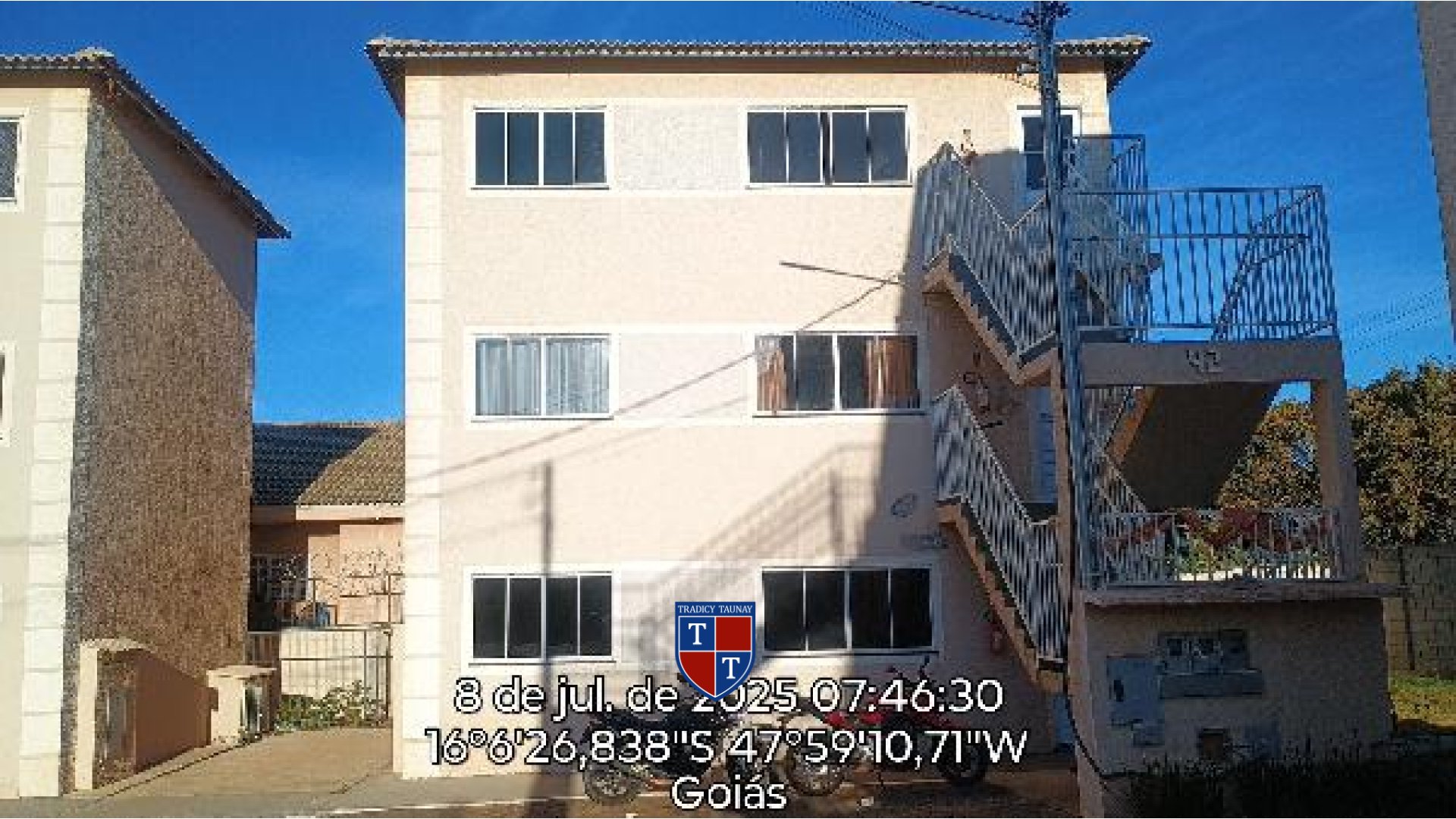 APARTAMENTO em CHACARAS E MANSOES SANTA MARIA