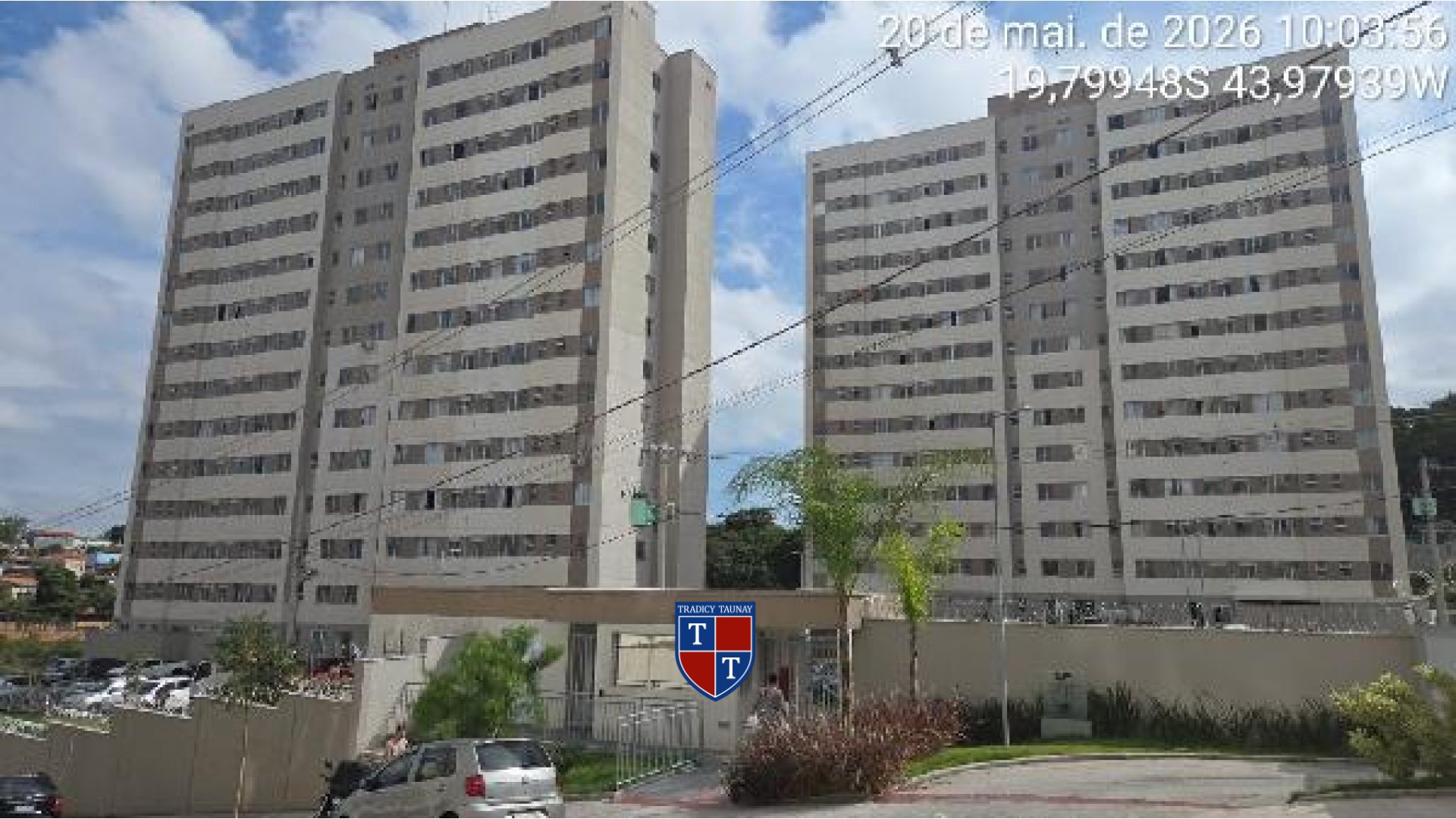 APARTAMENTO em MANTIQUEIRA