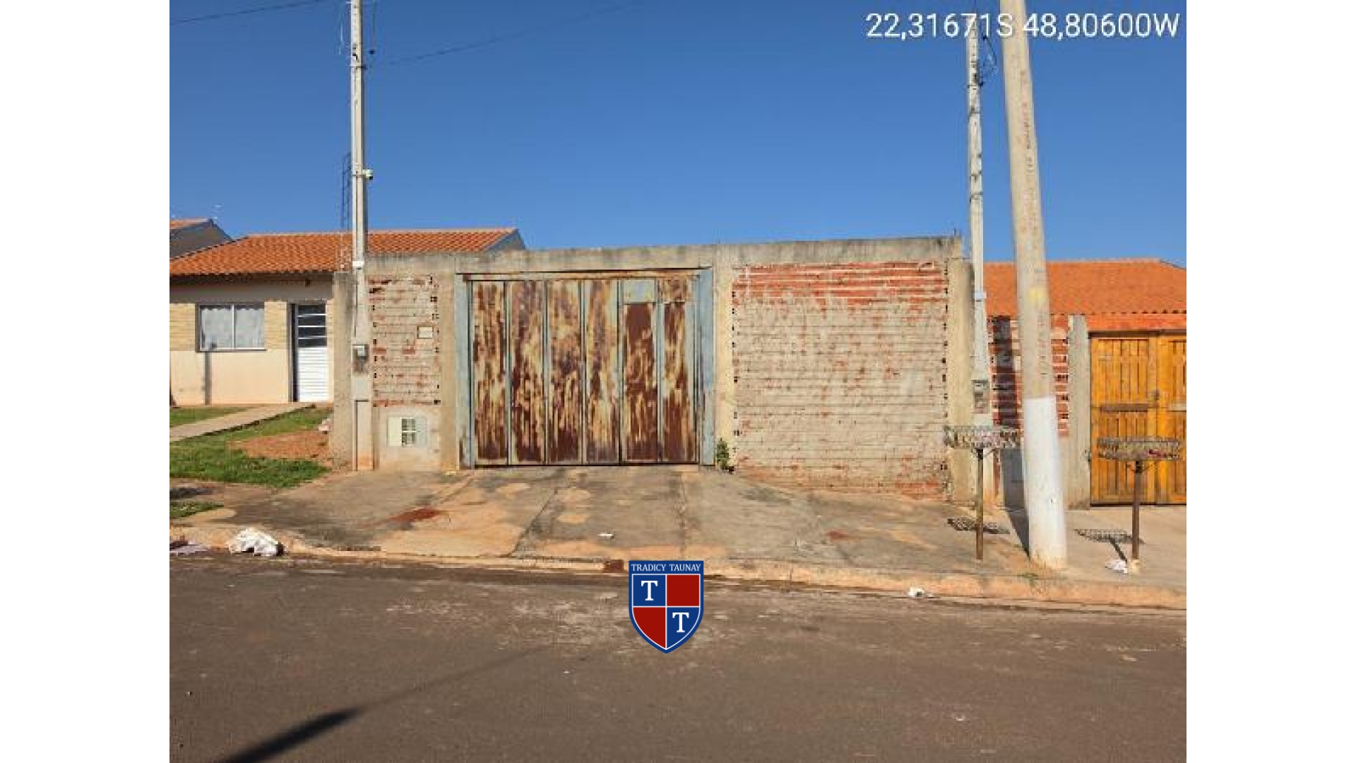 CASA em CONJUNTO HABITACIONAL MARTINI