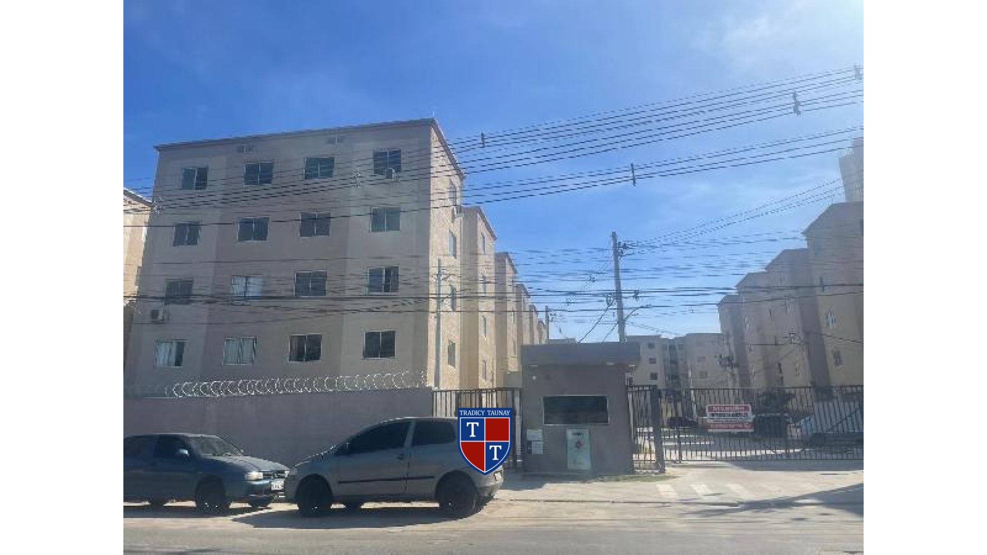 APARTAMENTO em SANTA CRUZ