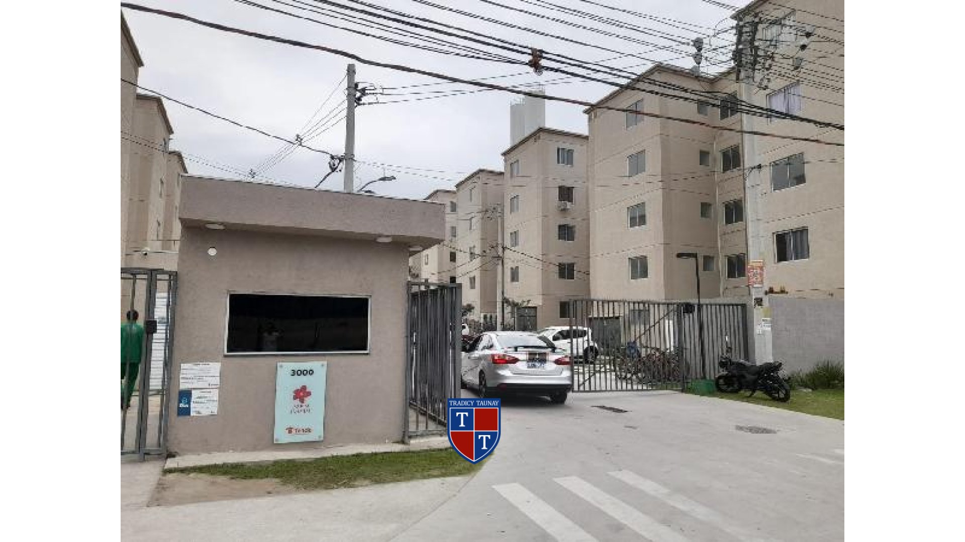 APARTAMENTO em SANTA CRUZ