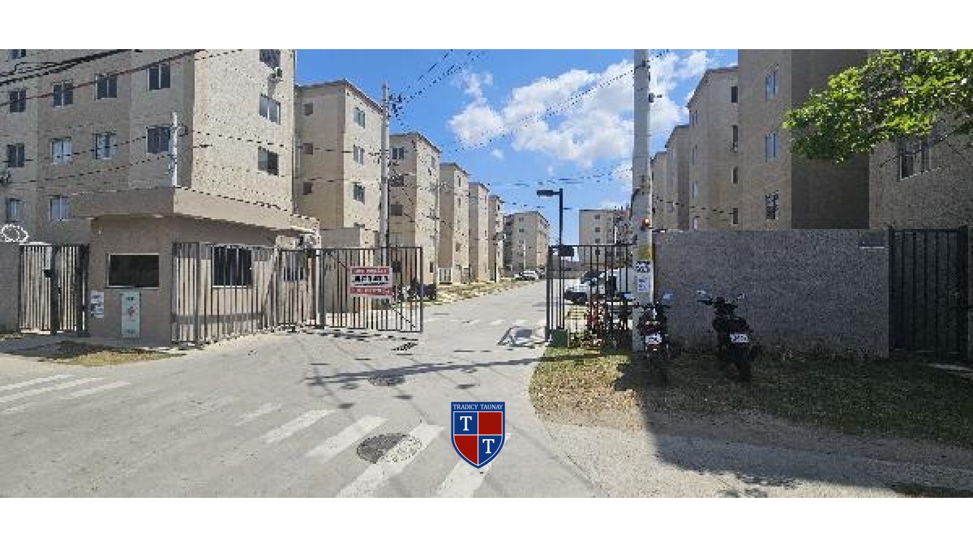APARTAMENTO em SANTA CRUZ