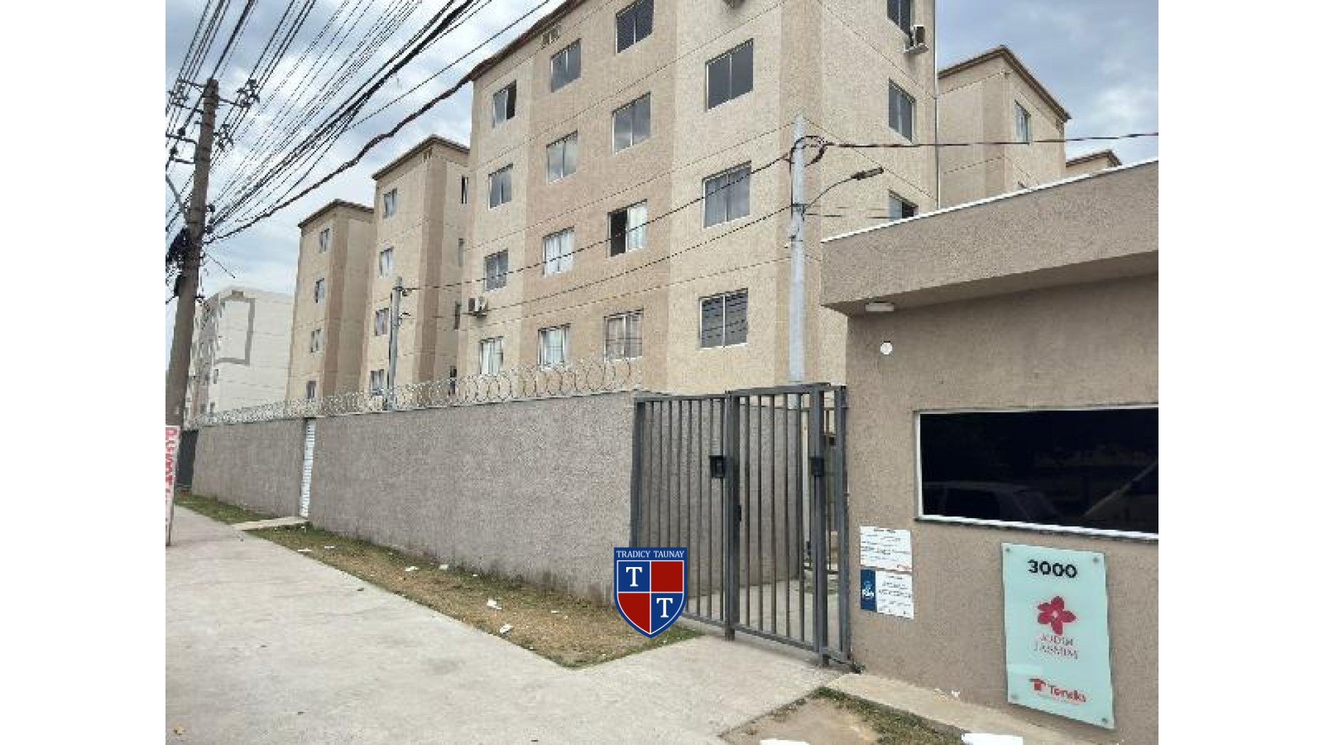 APARTAMENTO em SANTA CRUZ