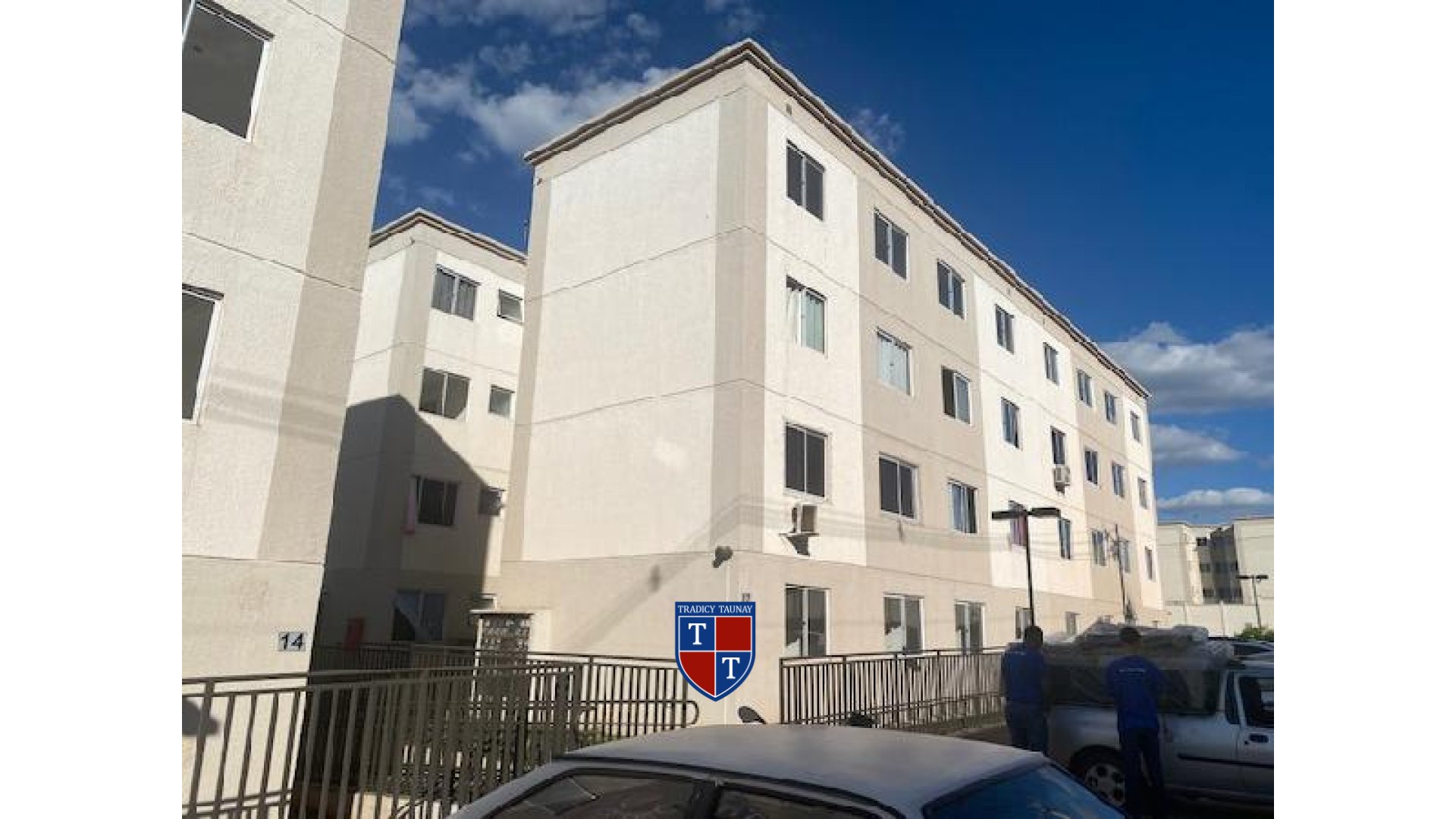 APARTAMENTO em RESIDENCIAL FLORES DO CERRADO