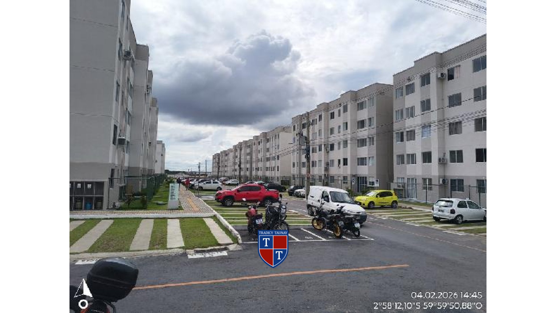 APARTAMENTO em LAGO AZUL