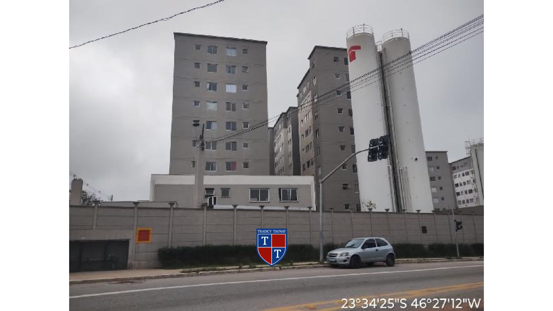 APARTAMENTO em JARDIM HELIAN