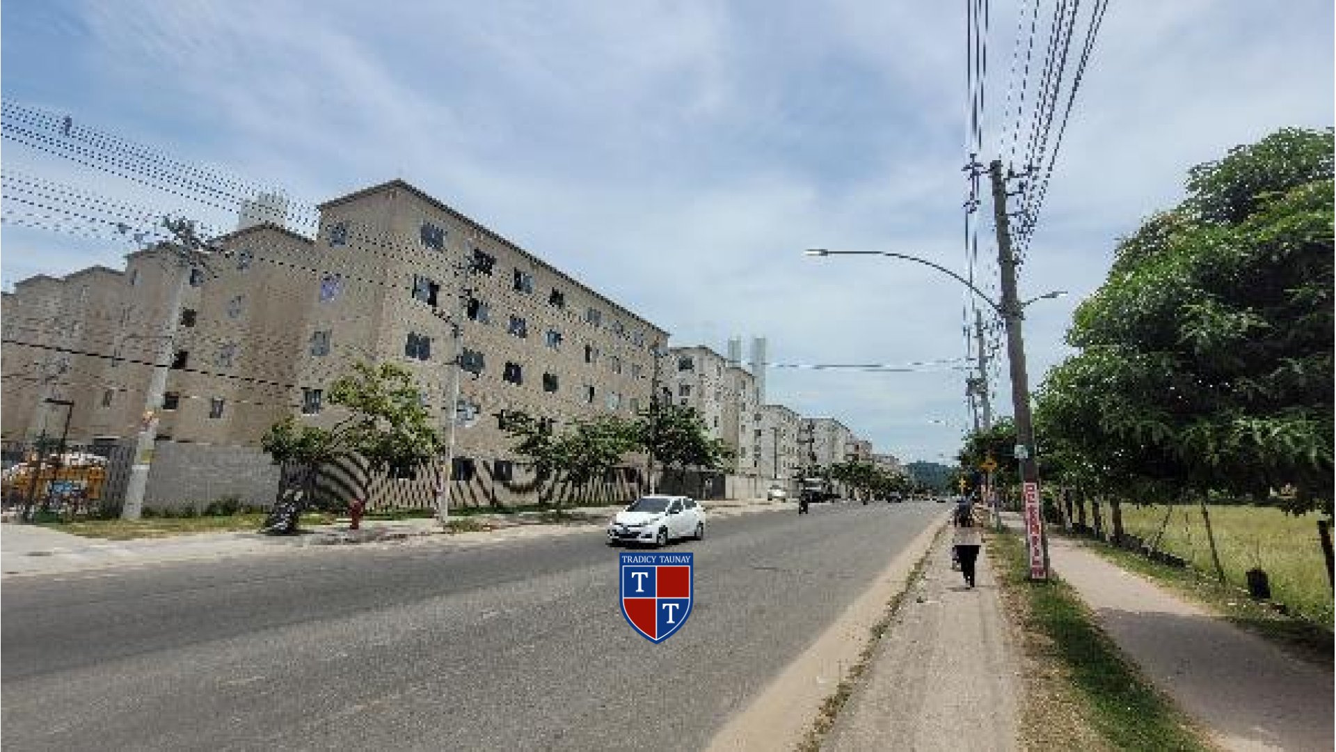 APARTAMENTO em SANTA CRUZ