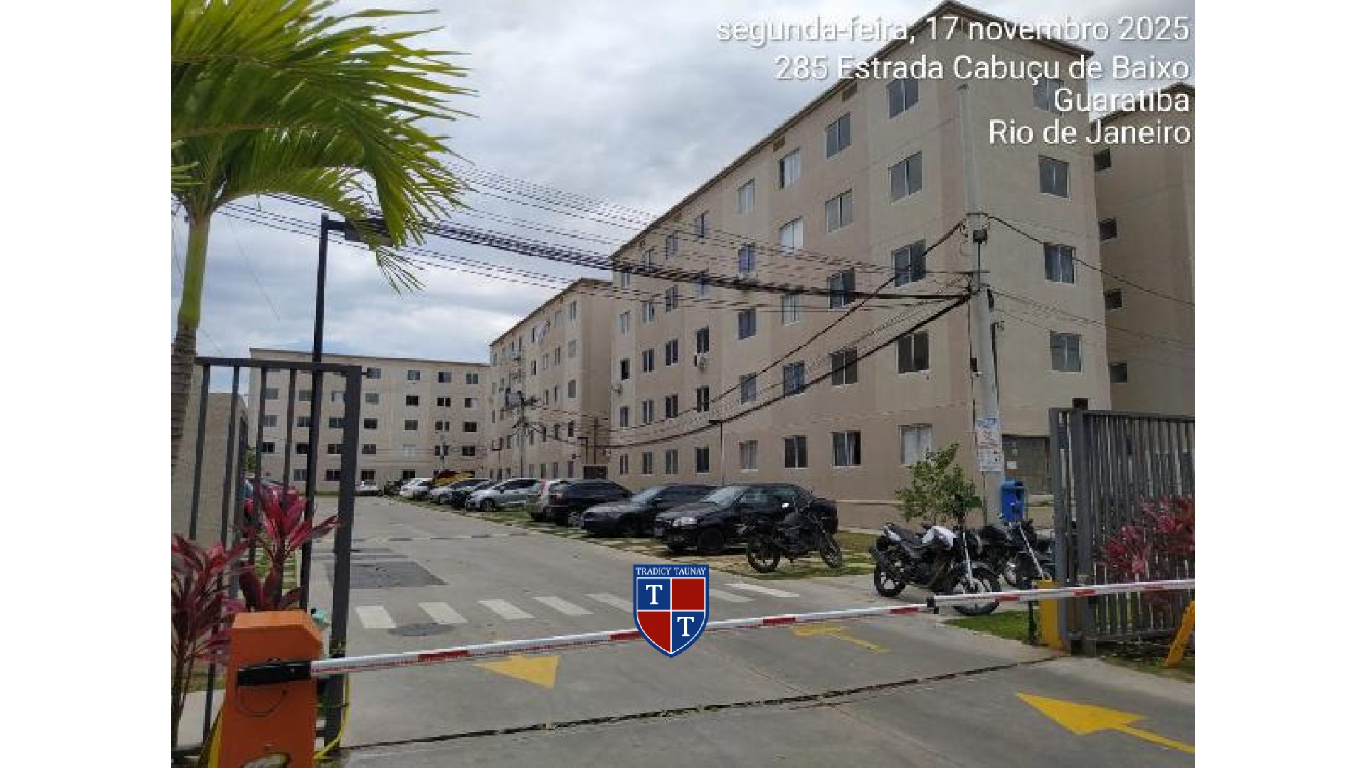 APARTAMENTO em GUARATIBA