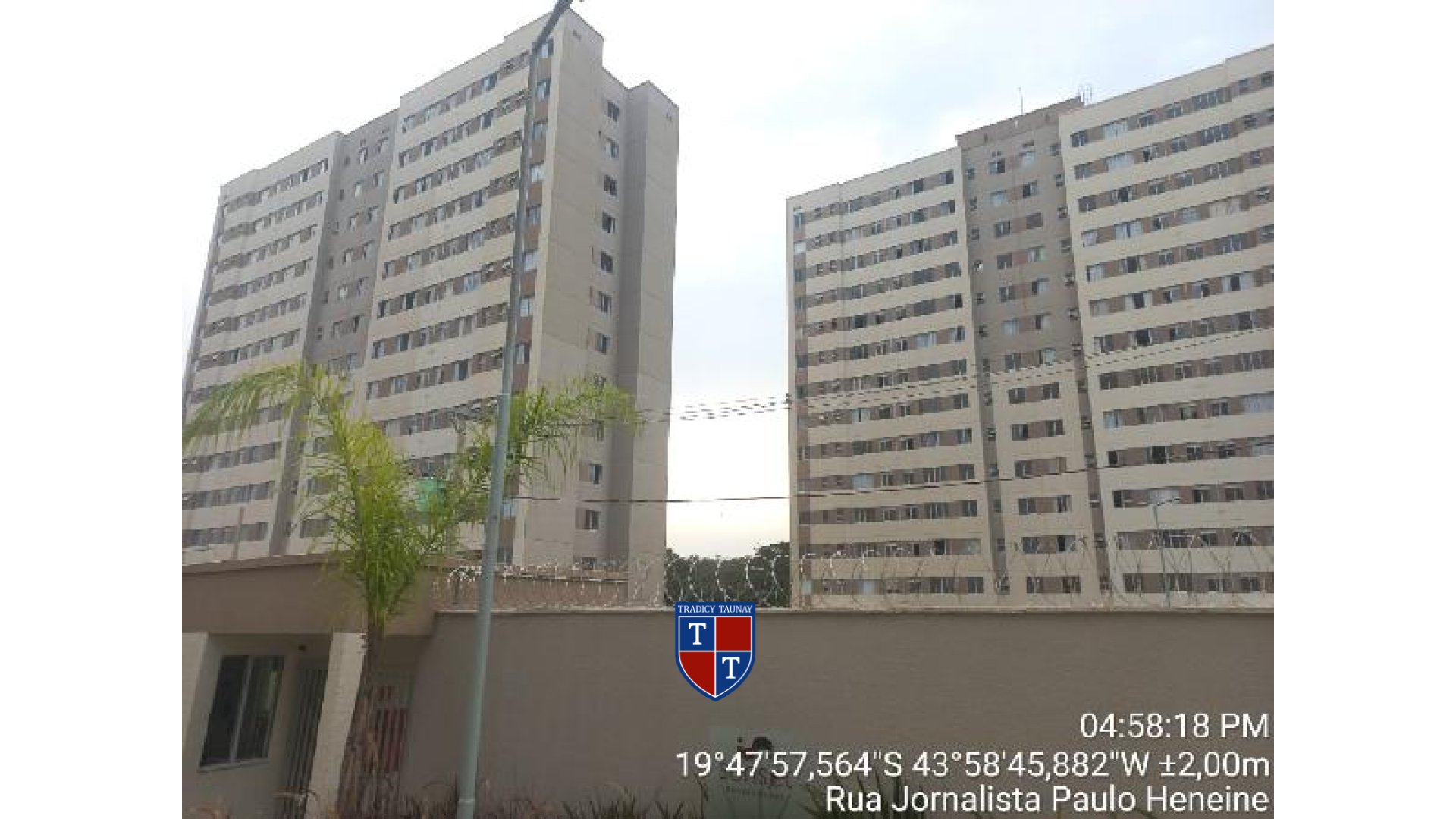 APARTAMENTO em MANTIQUEIRA