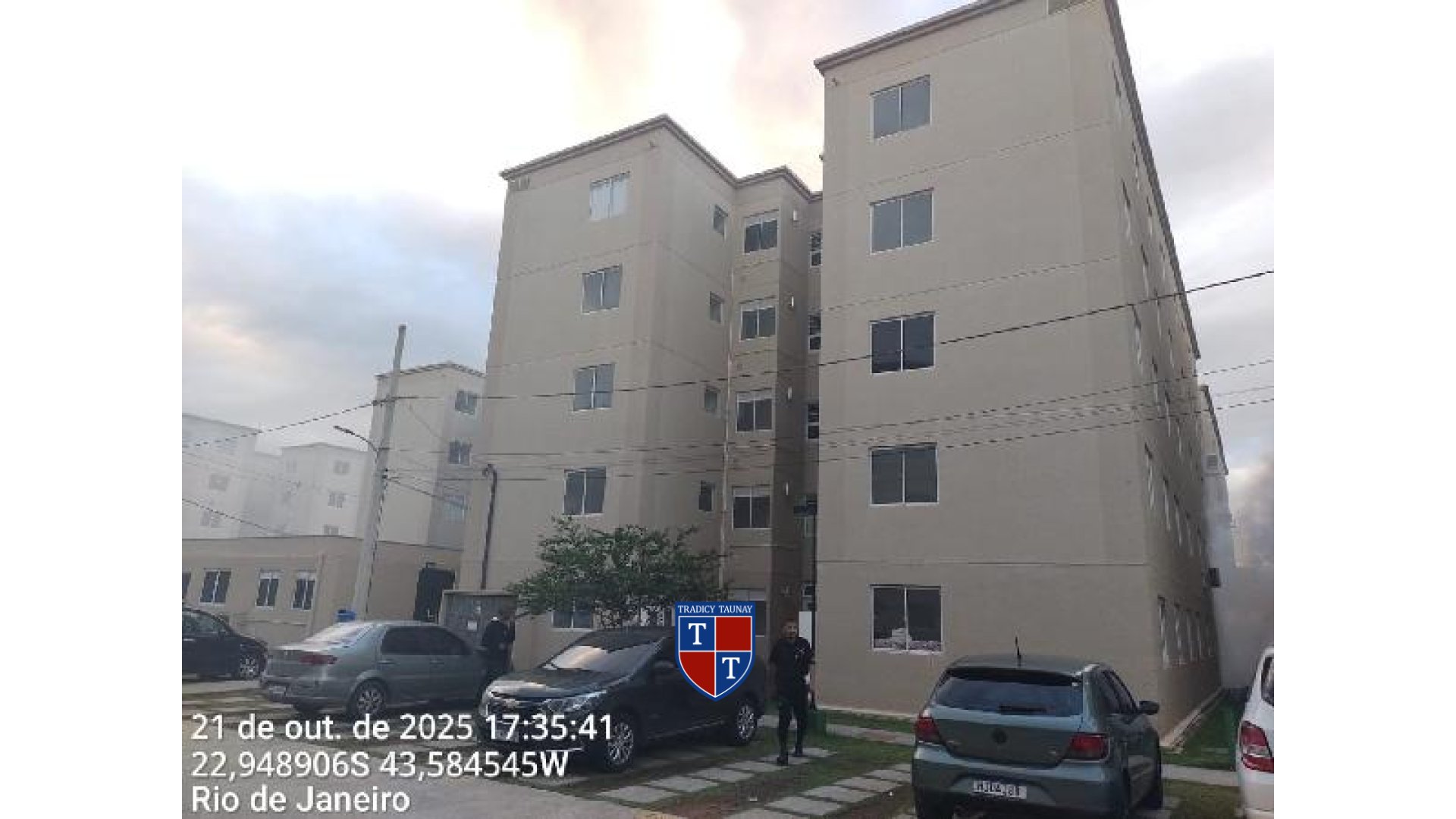 APARTAMENTO em GUARATIBA