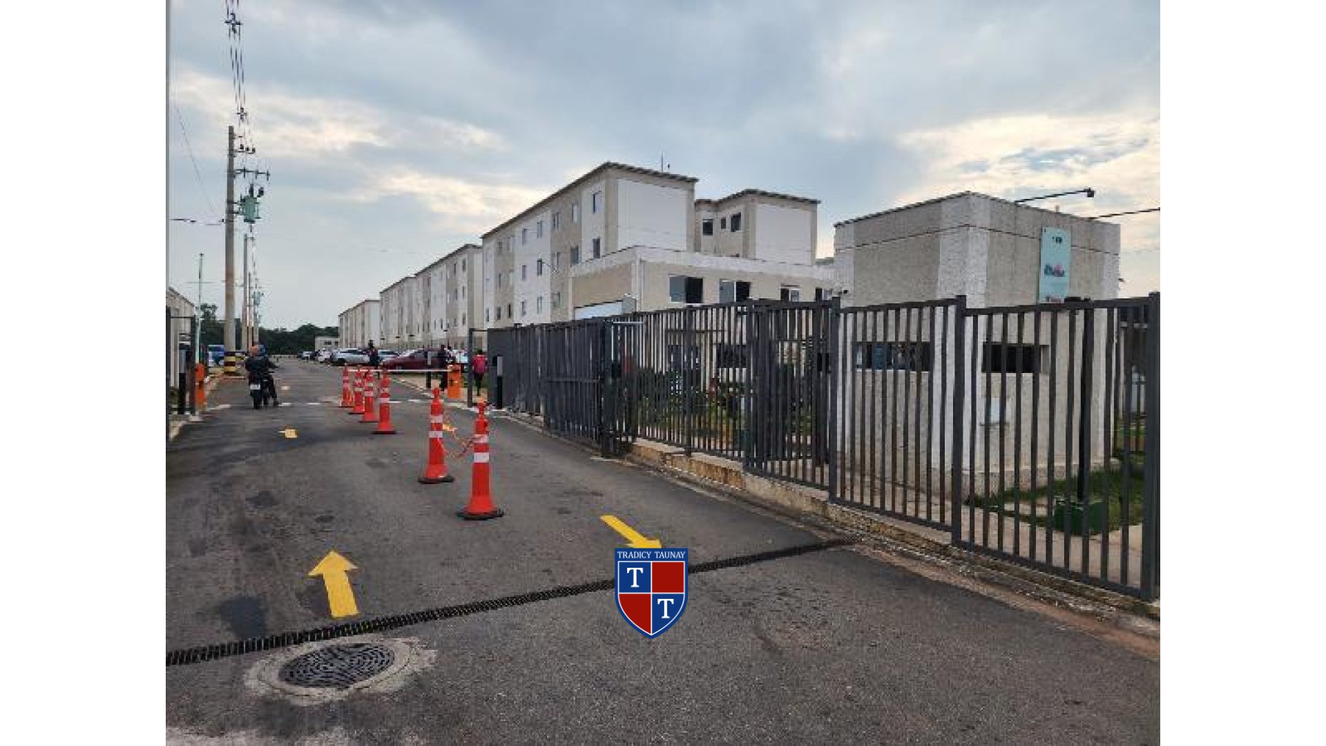 APARTAMENTO em CHACARA ESTANCIA PAULISTA