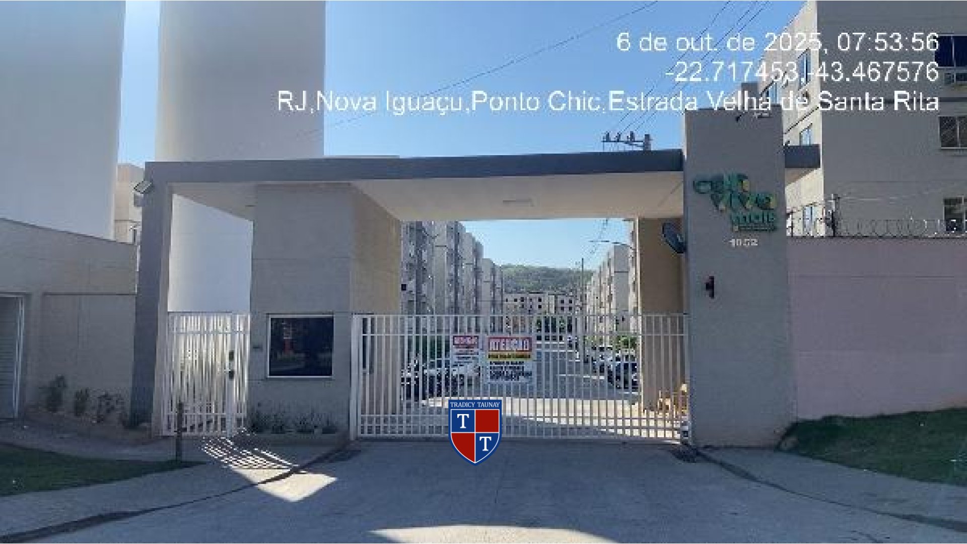 APARTAMENTO em PONTO CHIC