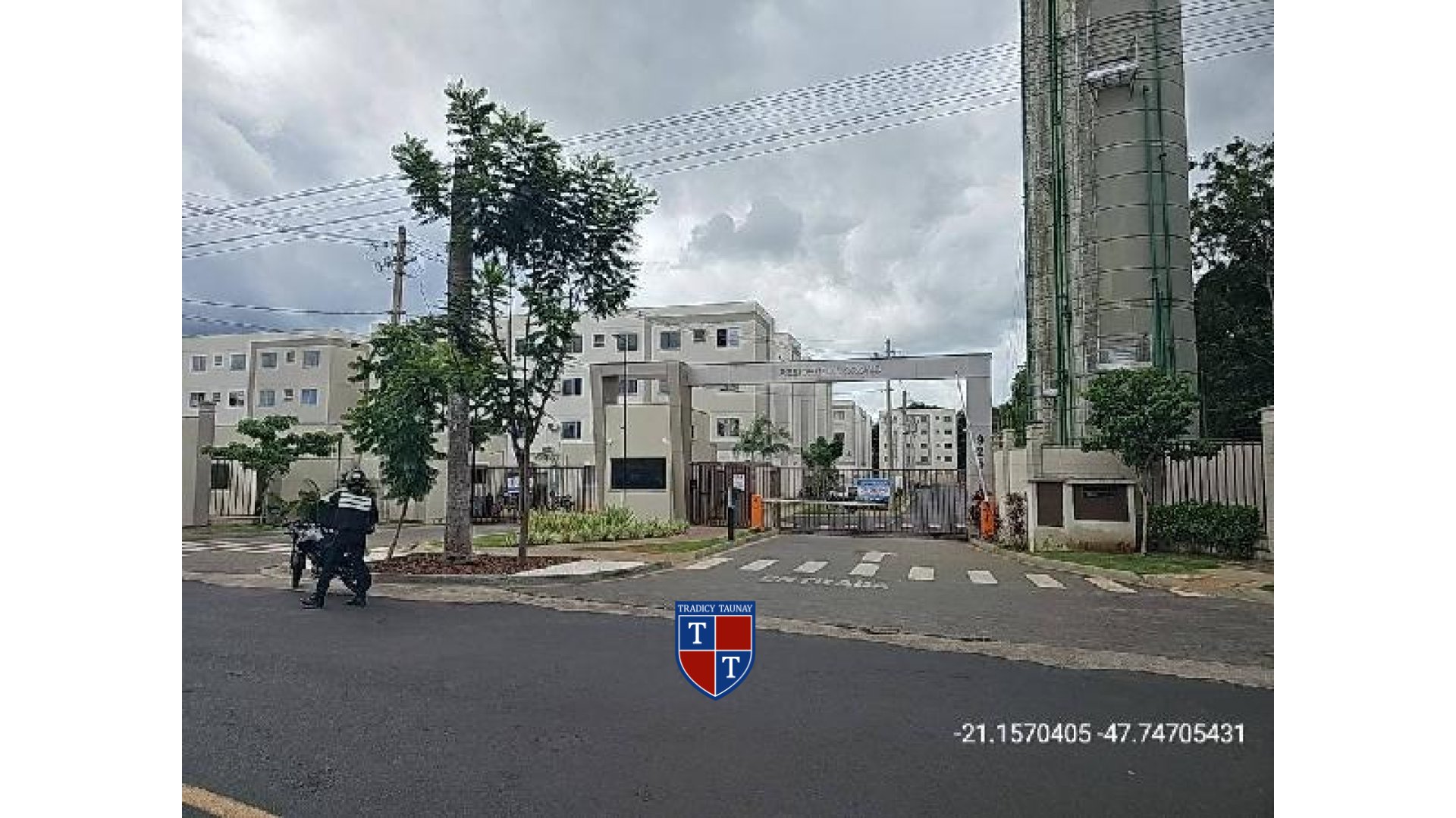 APARTAMENTO em JARDIM OURO BRANCO