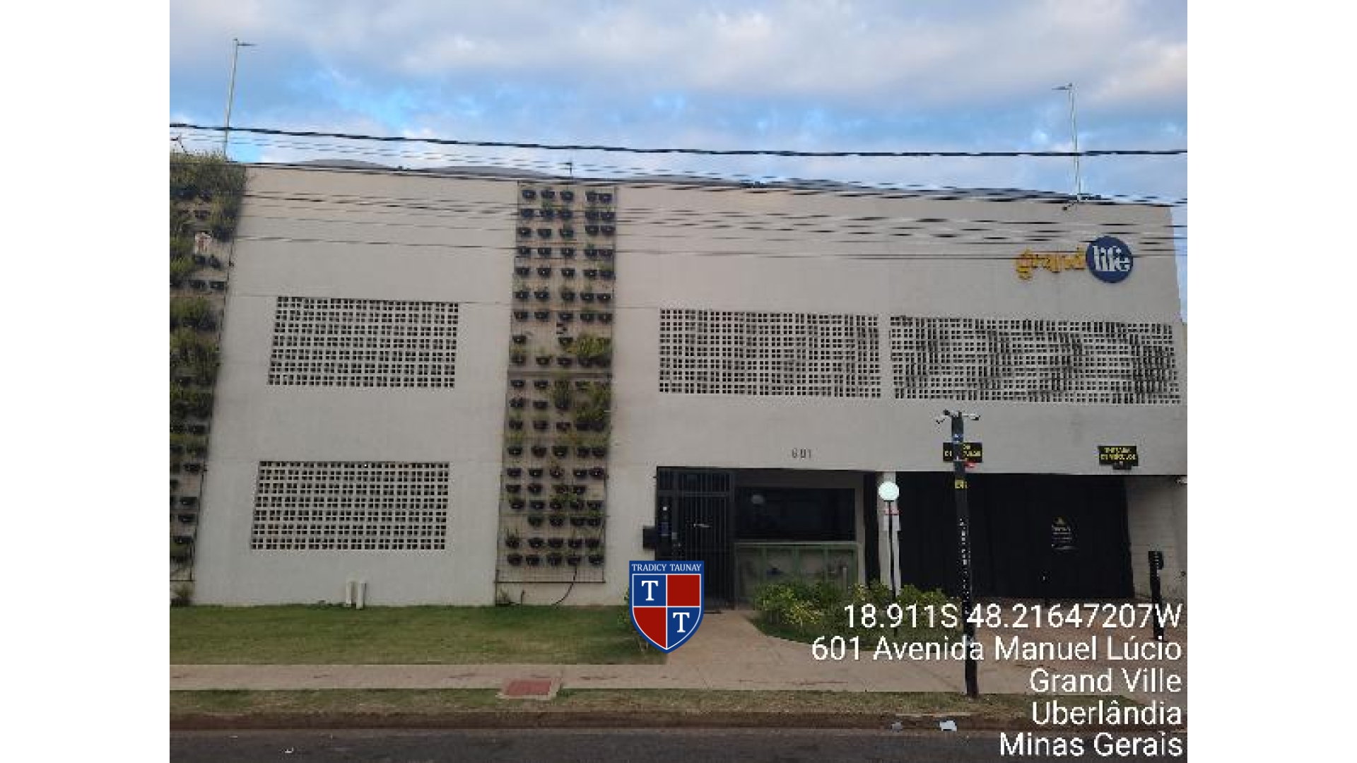 APARTAMENTO em GRAND VILLE