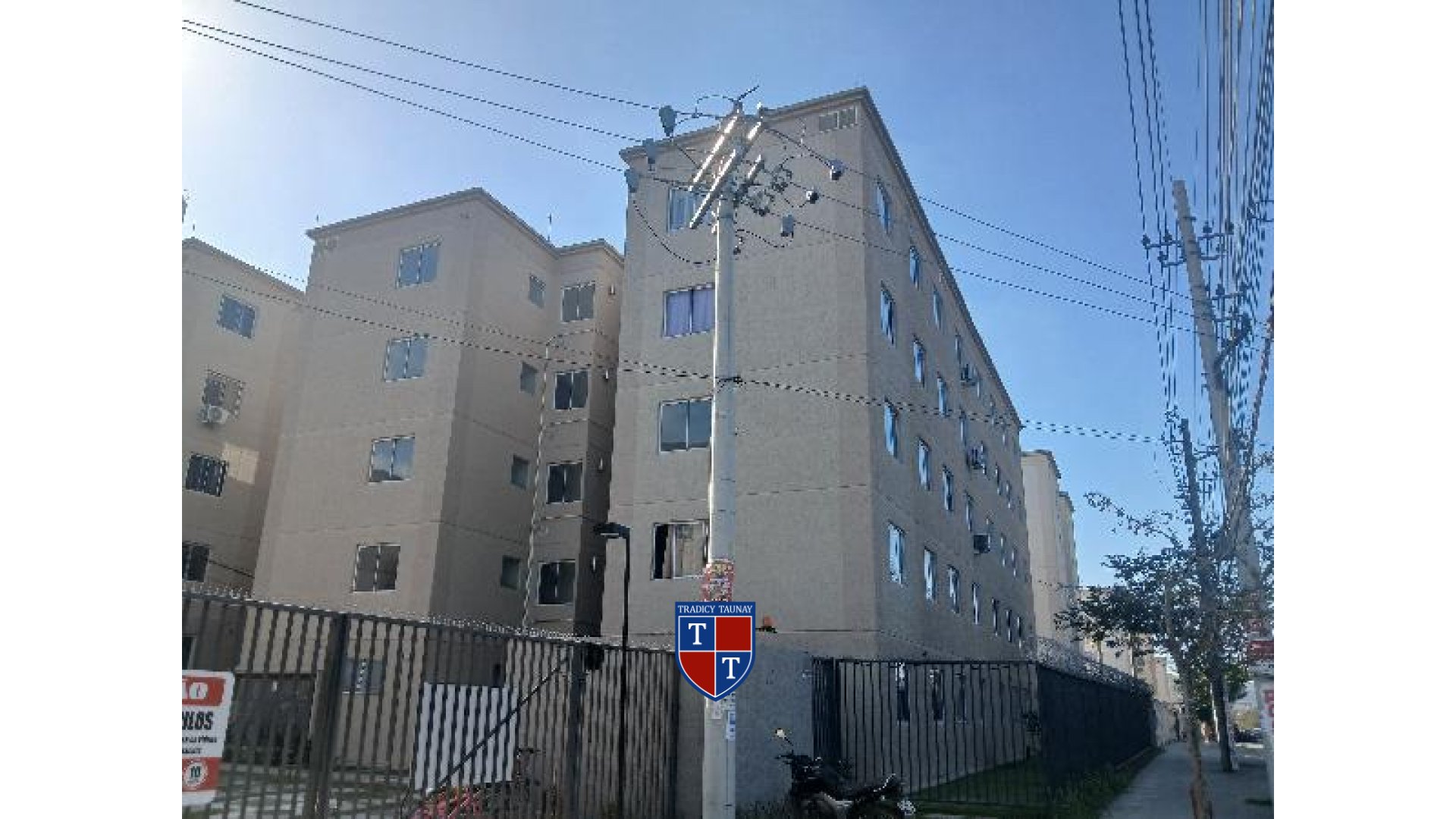 APARTAMENTO em SANTA CRUZ