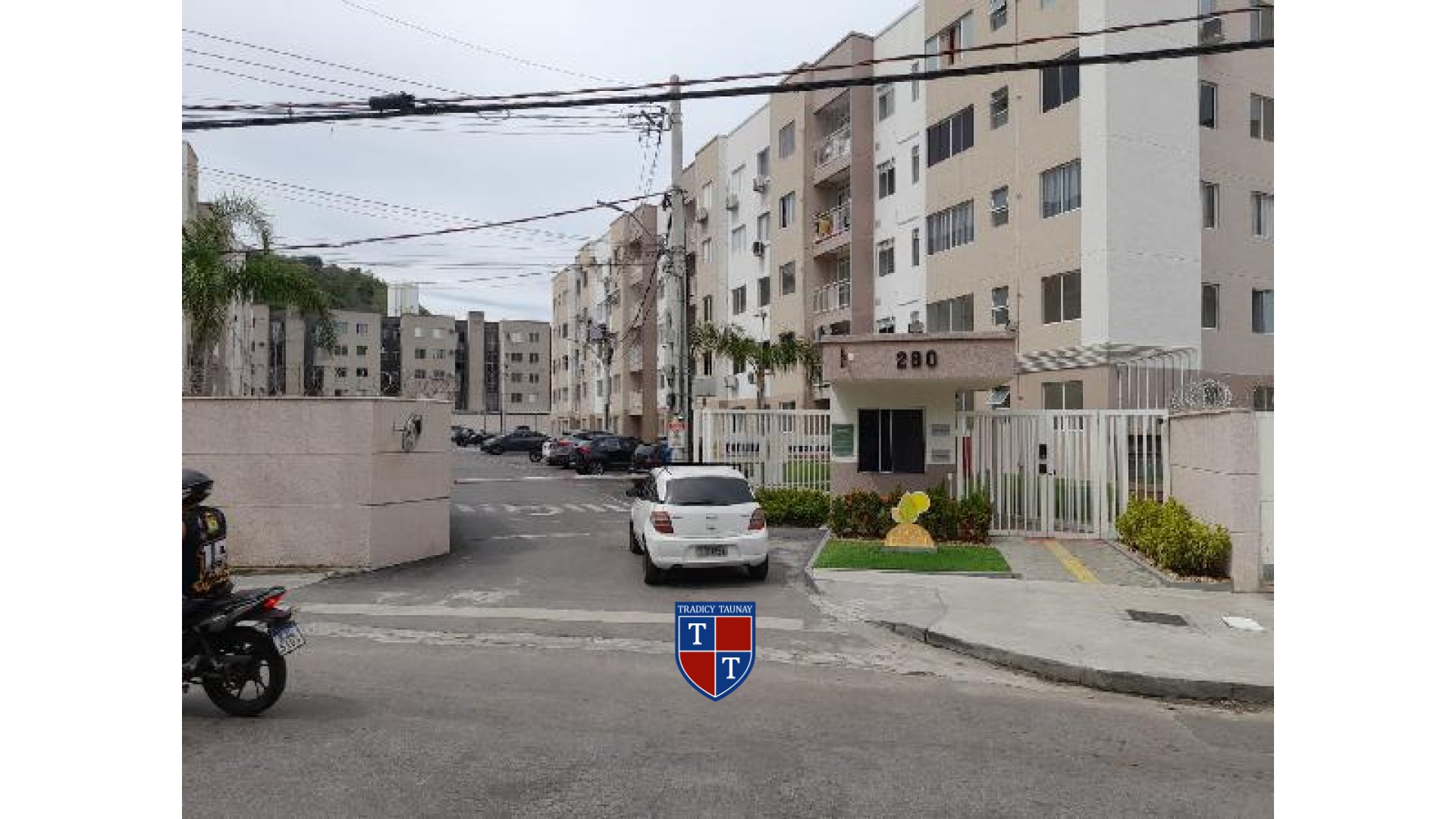 APARTAMENTO em JACAREPAGUA