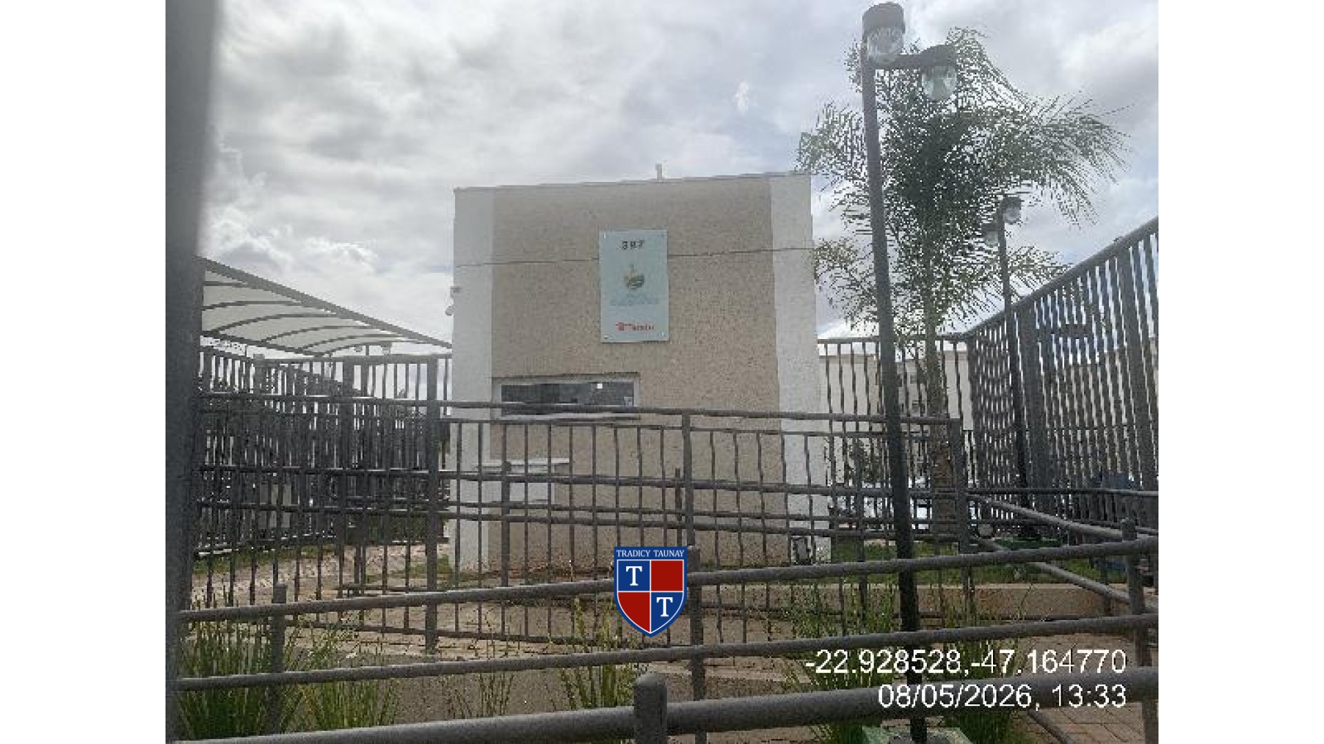 APARTAMENTO em JARDIM ROSSIN