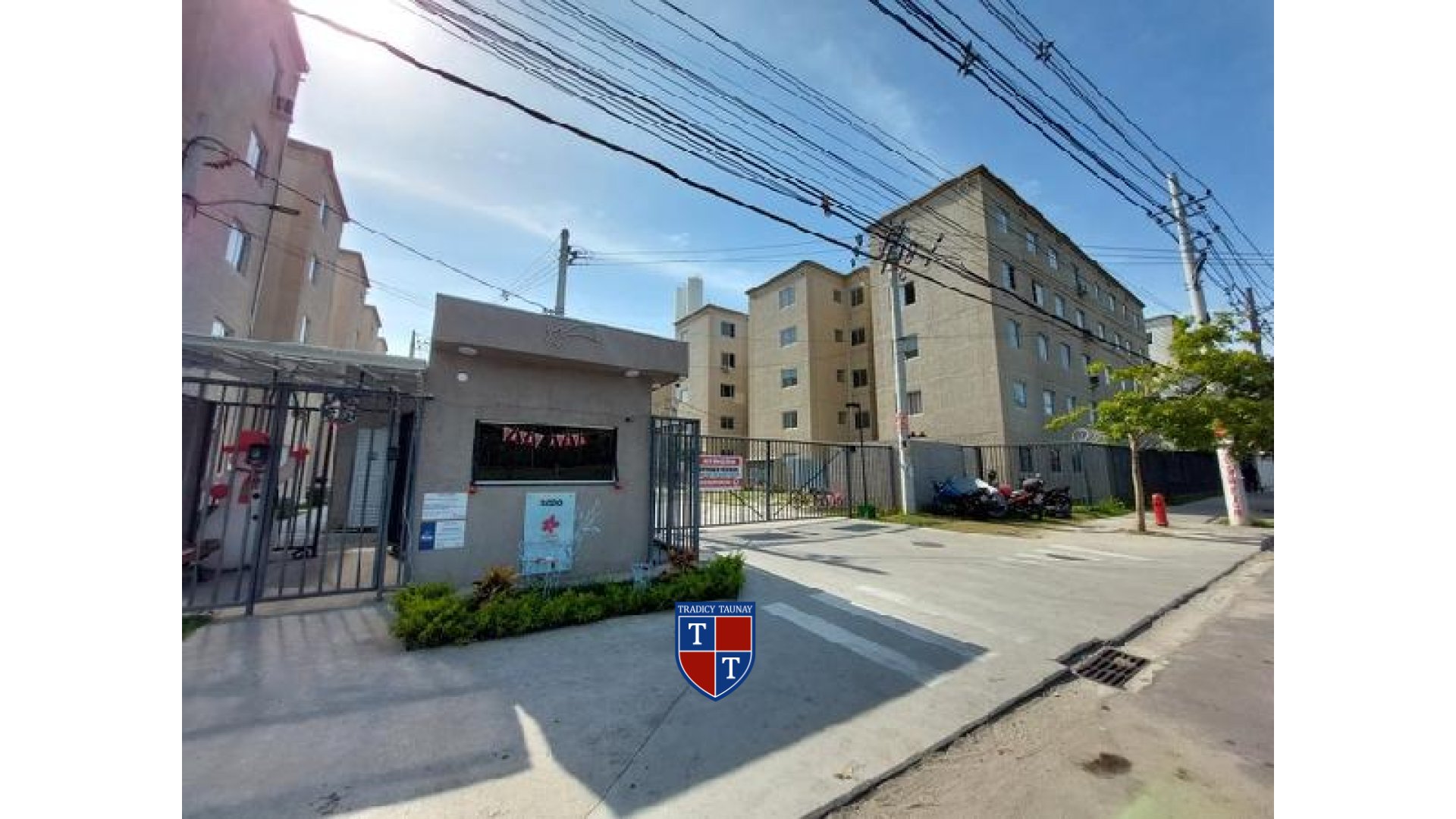 APARTAMENTO em SANTA CRUZ