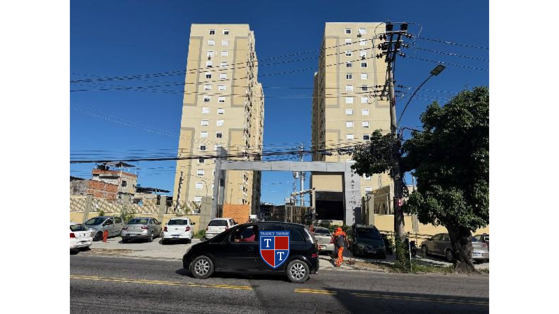 APARTAMENTO em COLEGIO