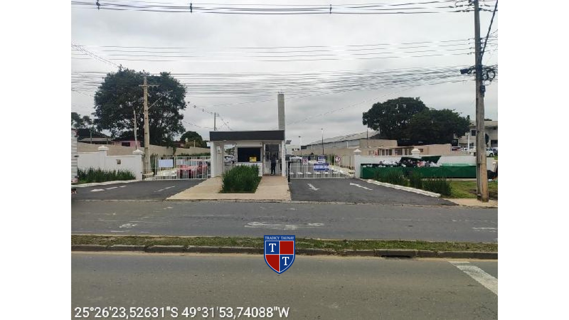 APARTAMENTO em OURO VERDE