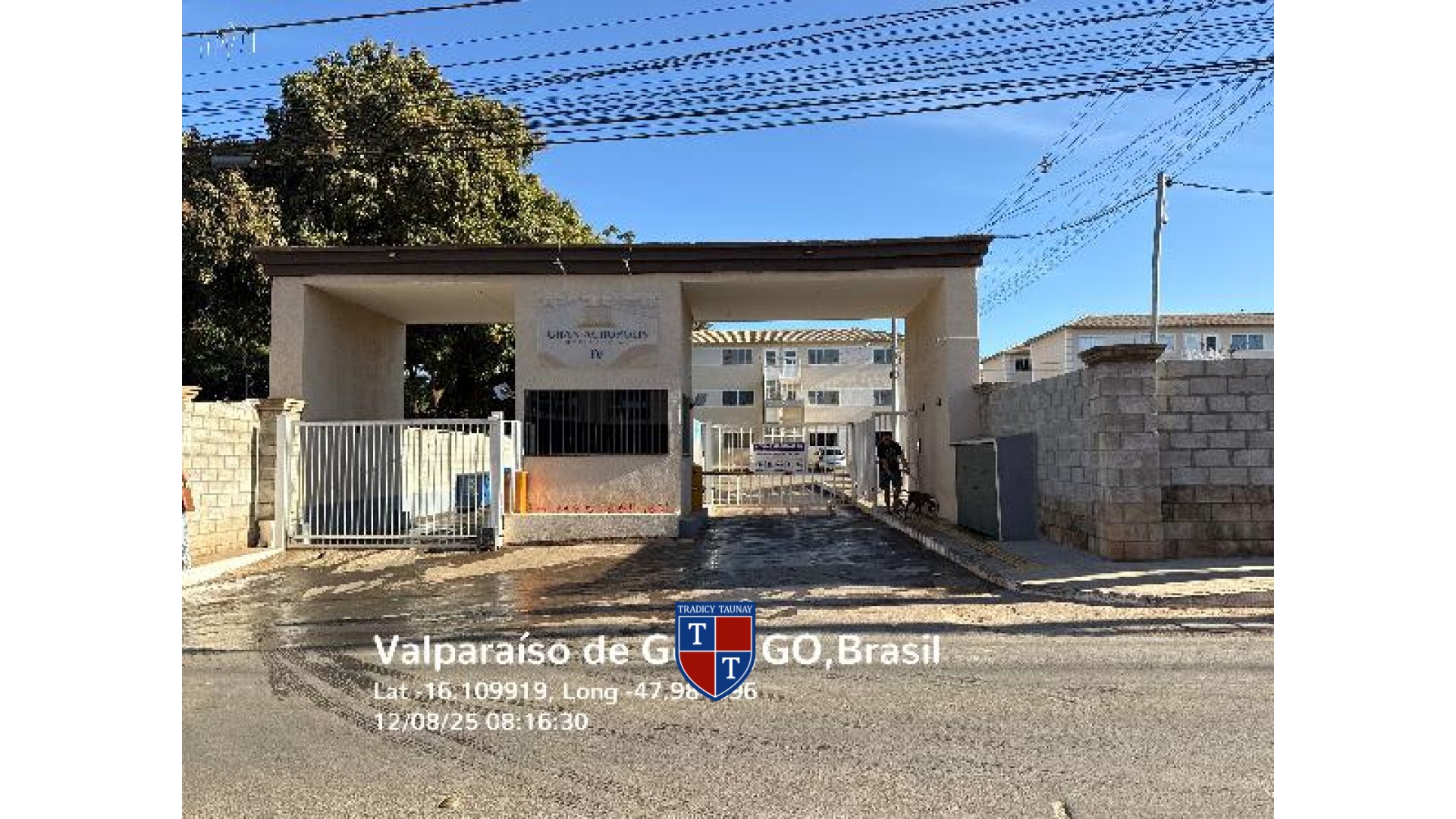 APARTAMENTO em CHACARAS E MANSOES SANTA MARIA