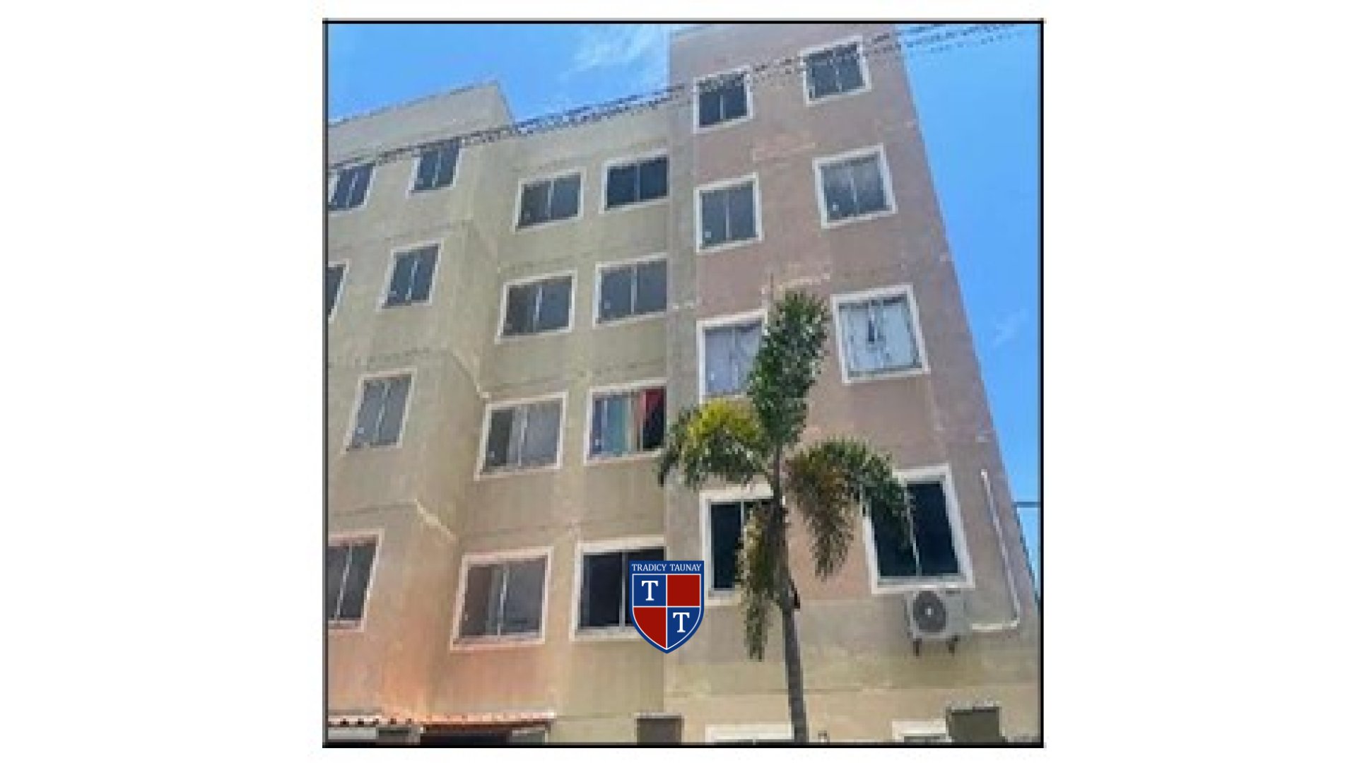 APARTAMENTO em SANTA CRUZ