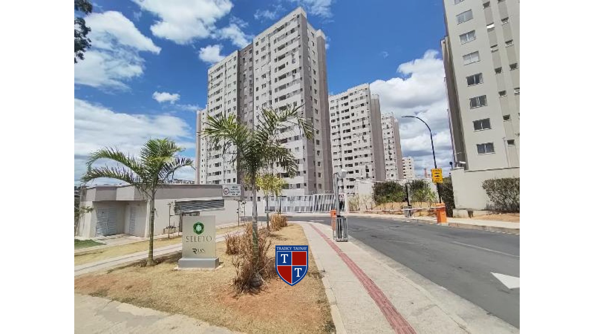 APARTAMENTO em CIDADE INDUSTRIAL