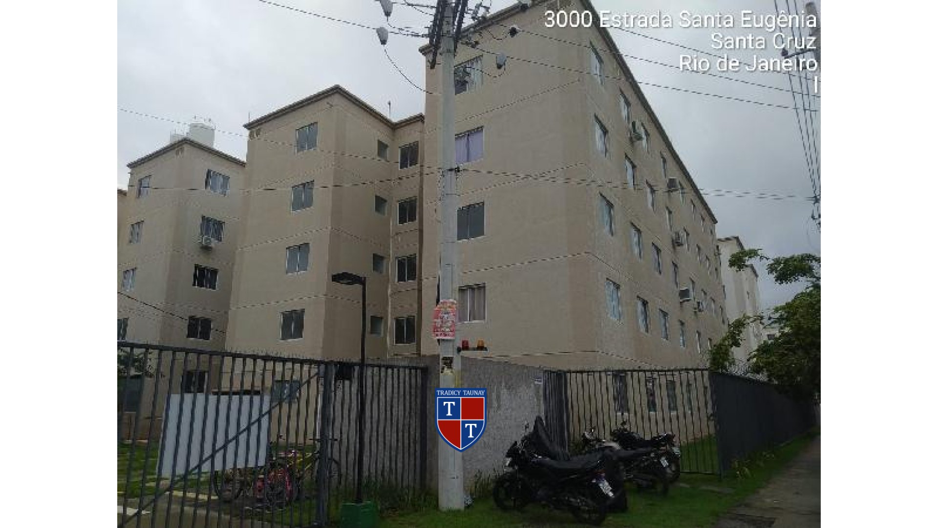APARTAMENTO em SANTA CRUZ