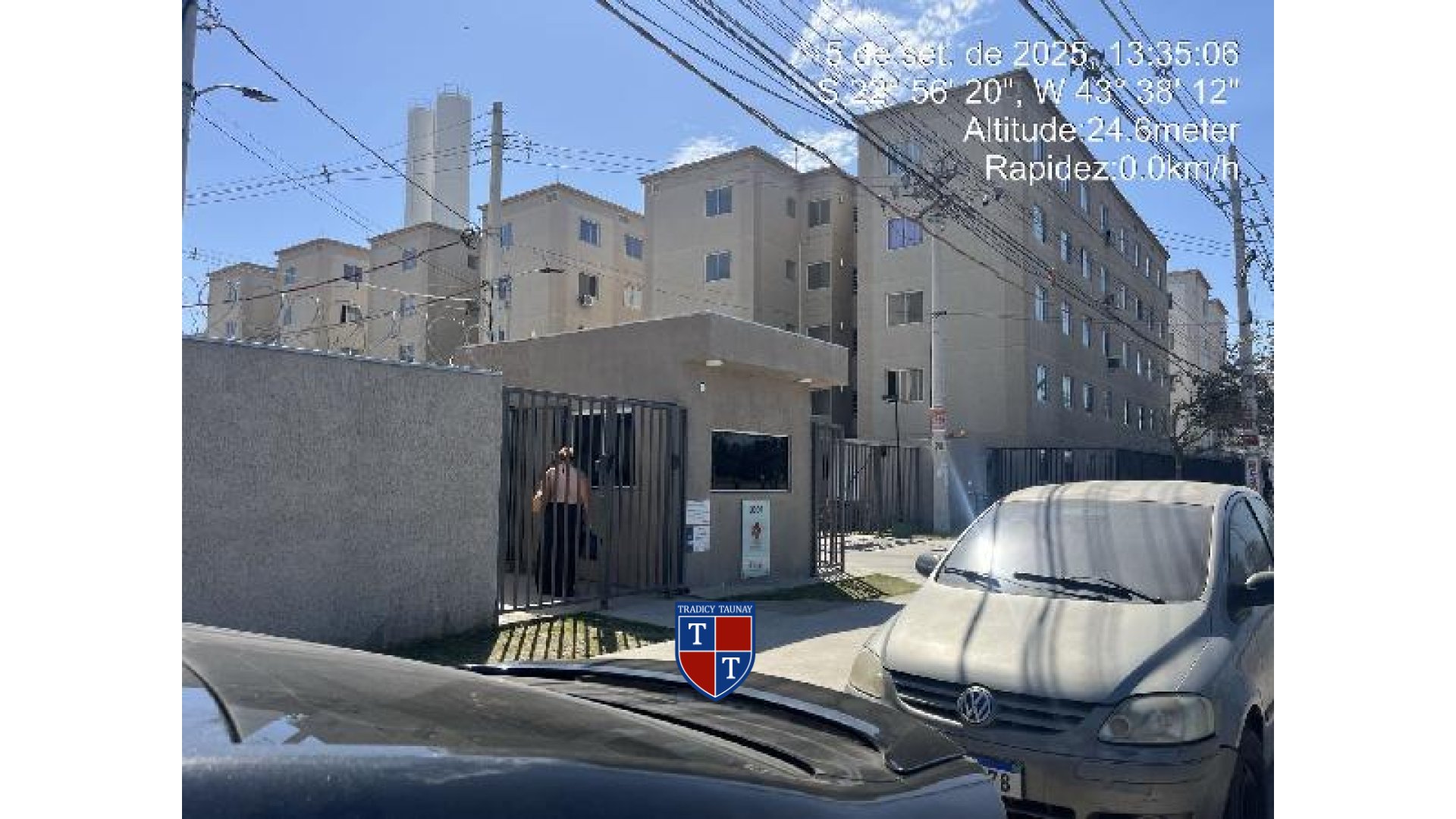 APARTAMENTO em SANTA CRUZ