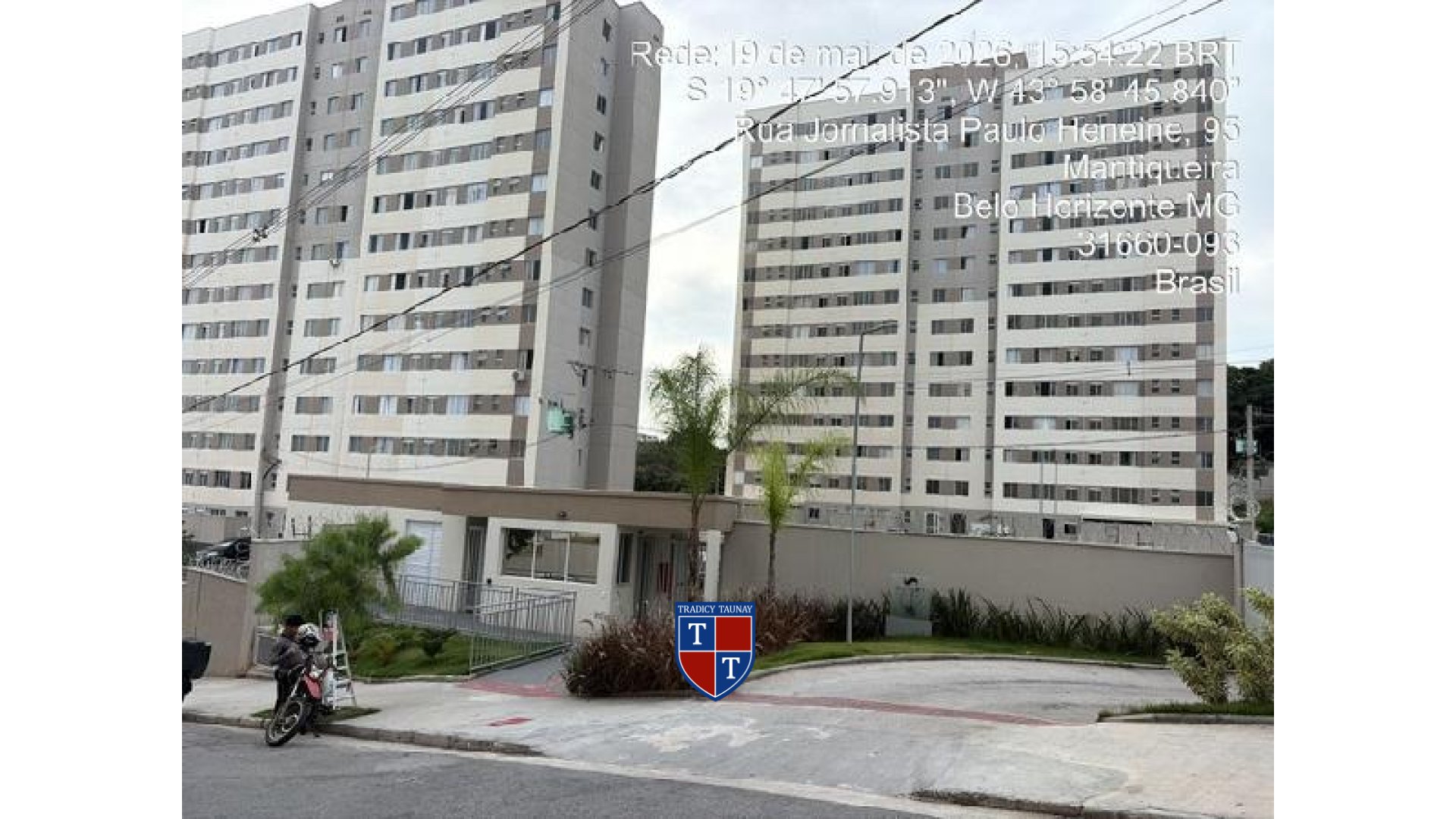 APARTAMENTO em MANTIQUEIRA