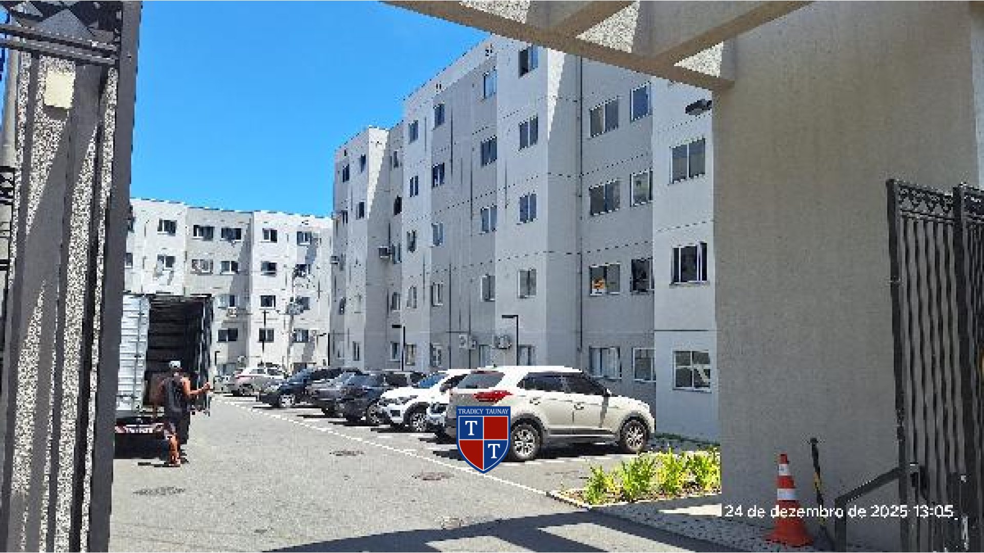 APARTAMENTO em GUARATIBA