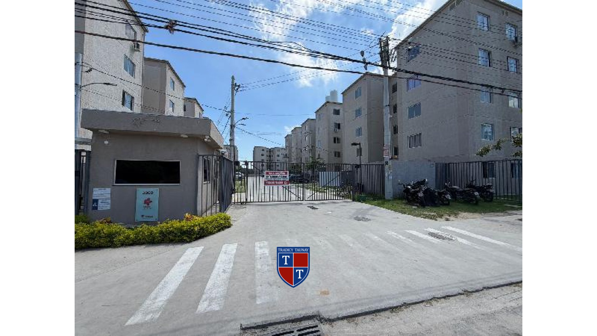 APARTAMENTO em SANTA CRUZ