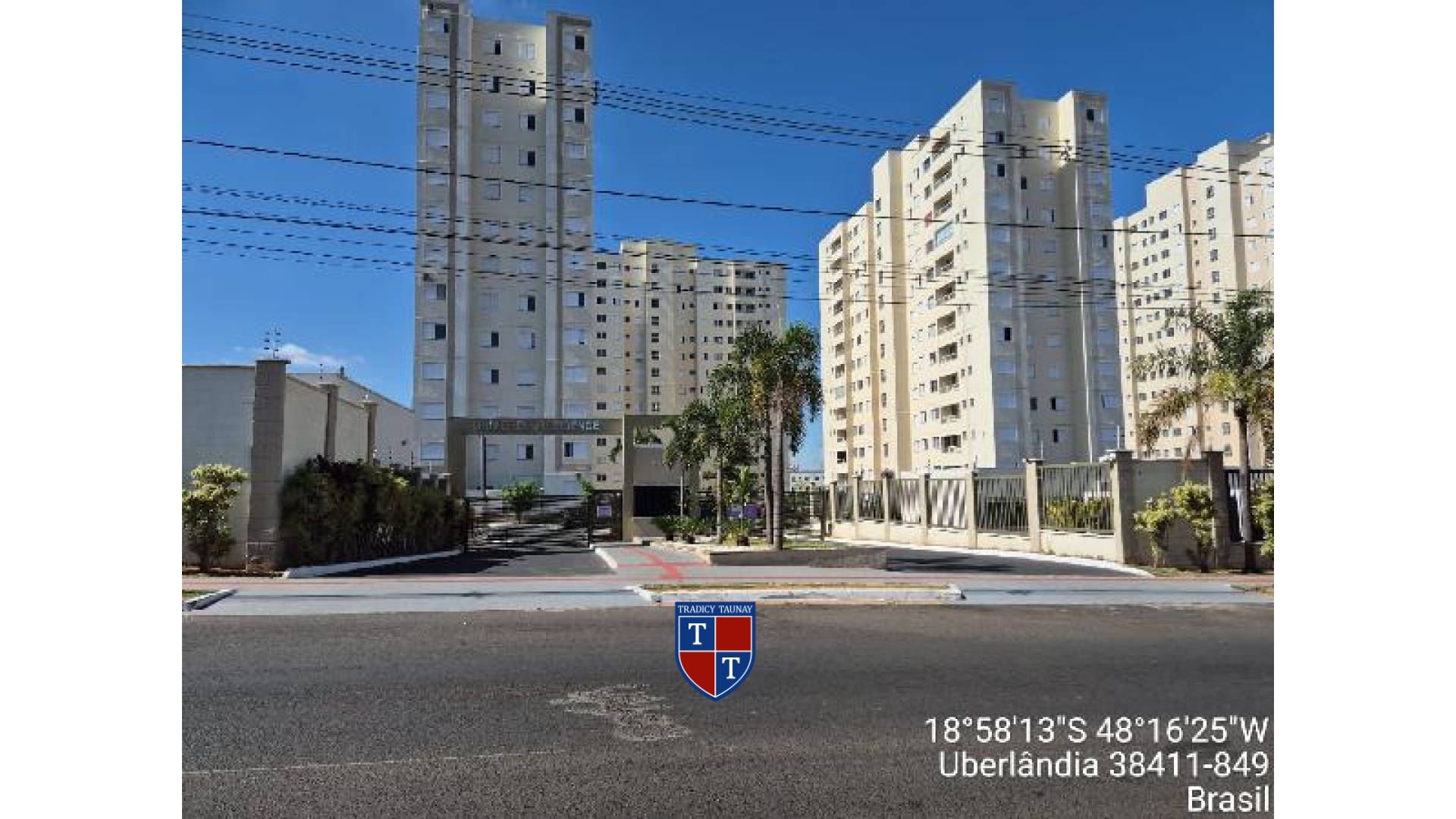 APARTAMENTO em SHOPPING PARK
