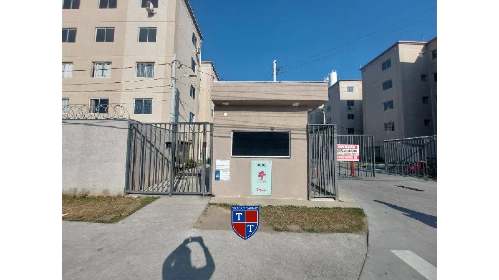 APARTAMENTO em SANTA CRUZ