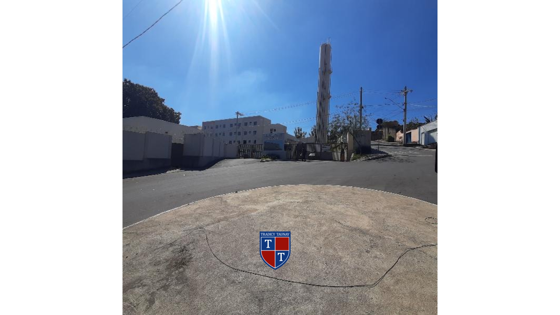 APARTAMENTO em DONA CLARA