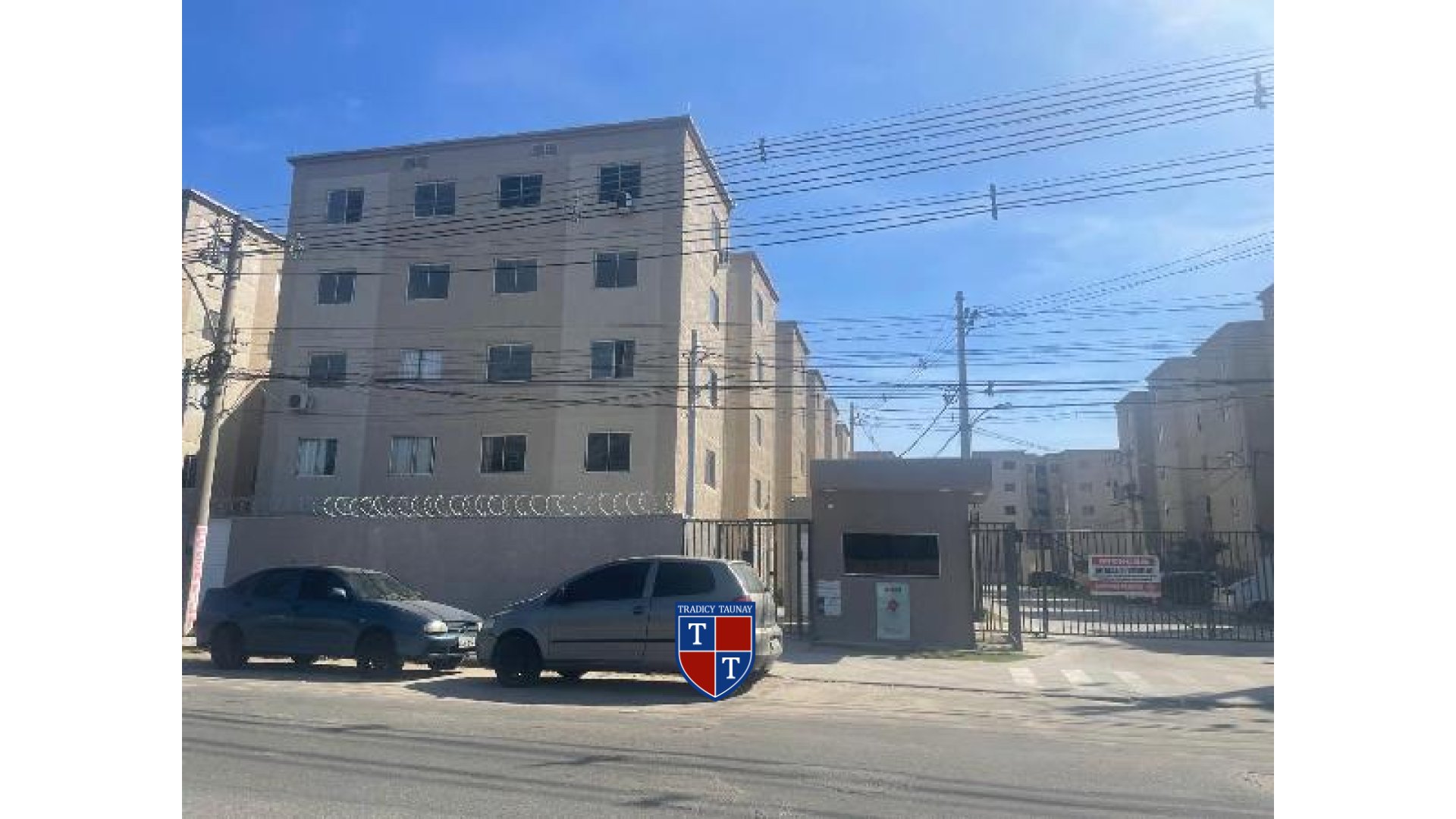 APARTAMENTO em SANTA CRUZ
