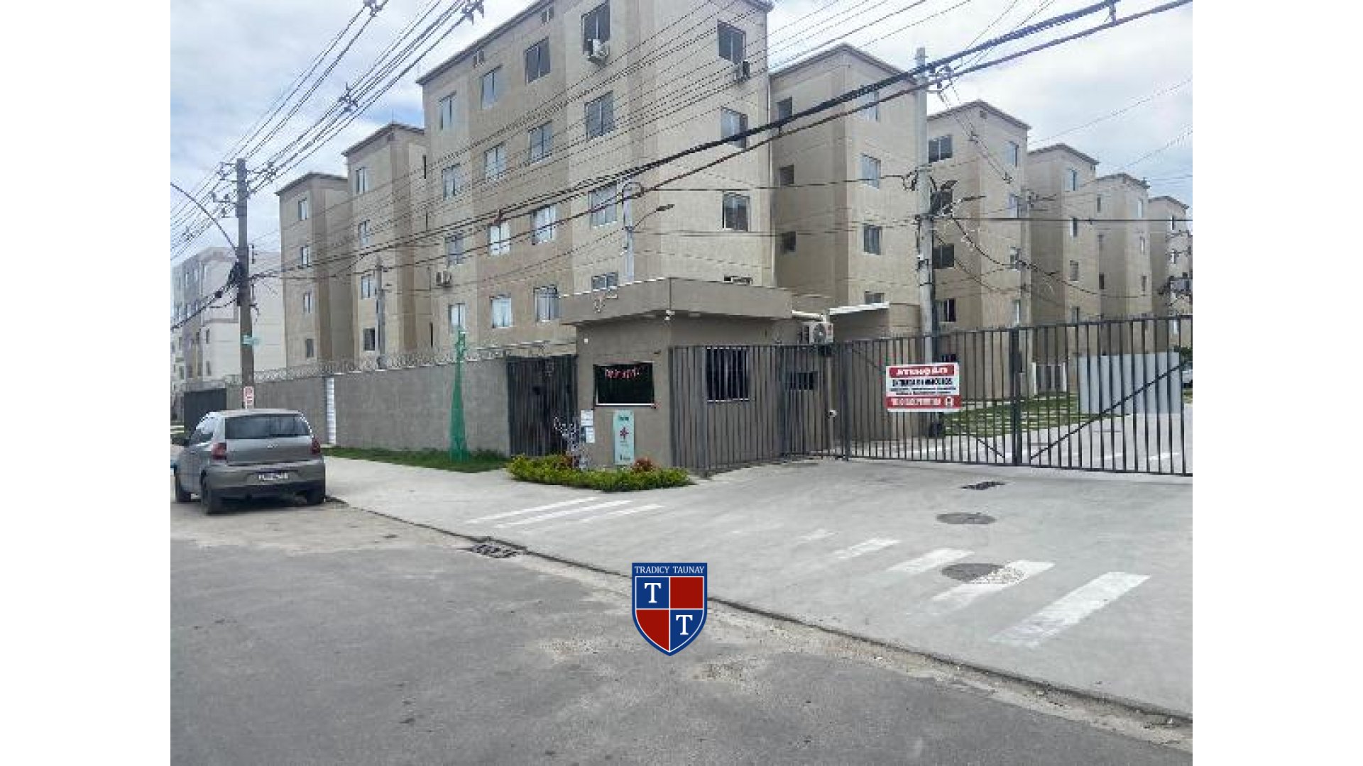 APARTAMENTO em SANTA CRUZ