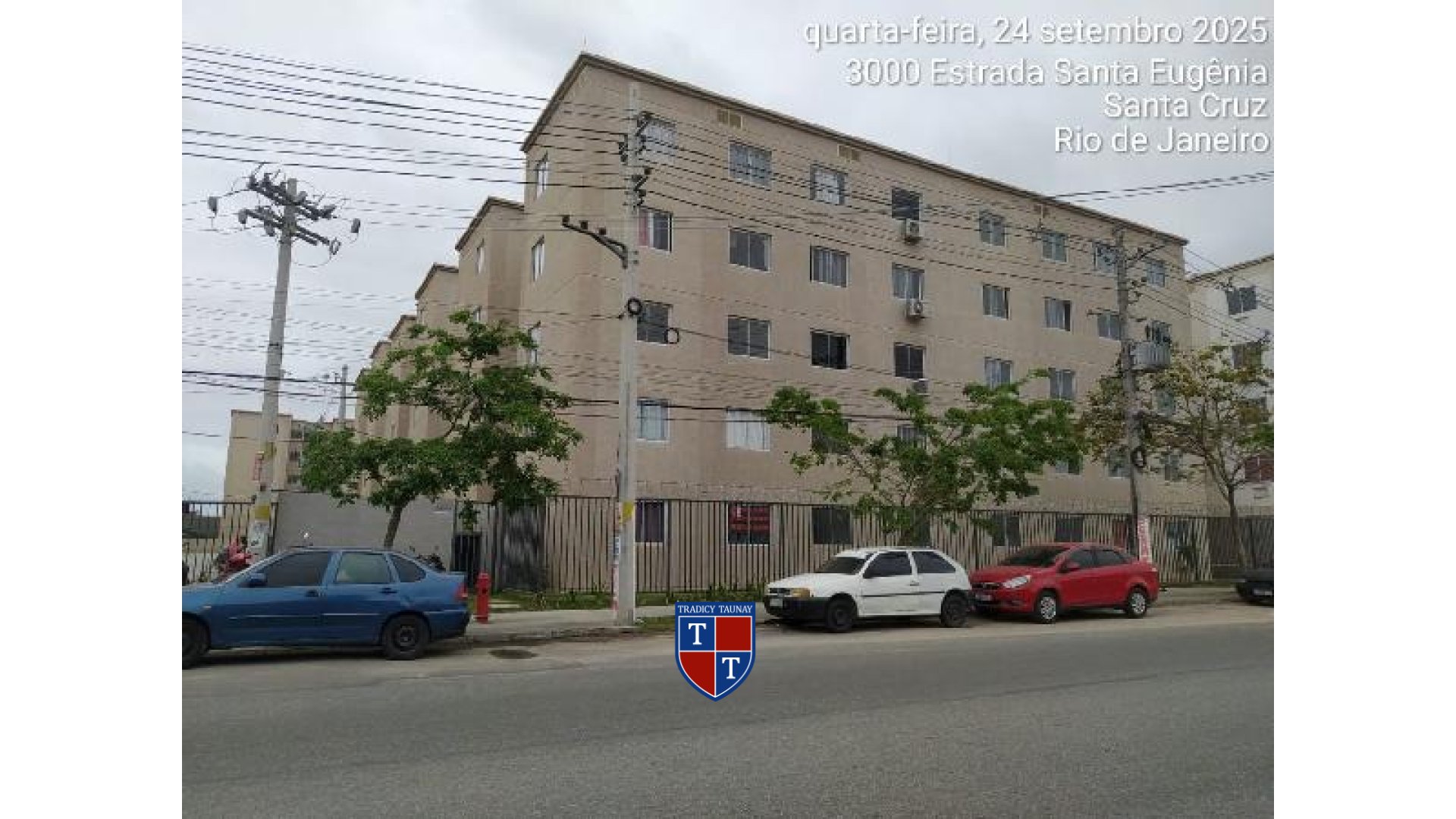 APARTAMENTO em SANTA CRUZ