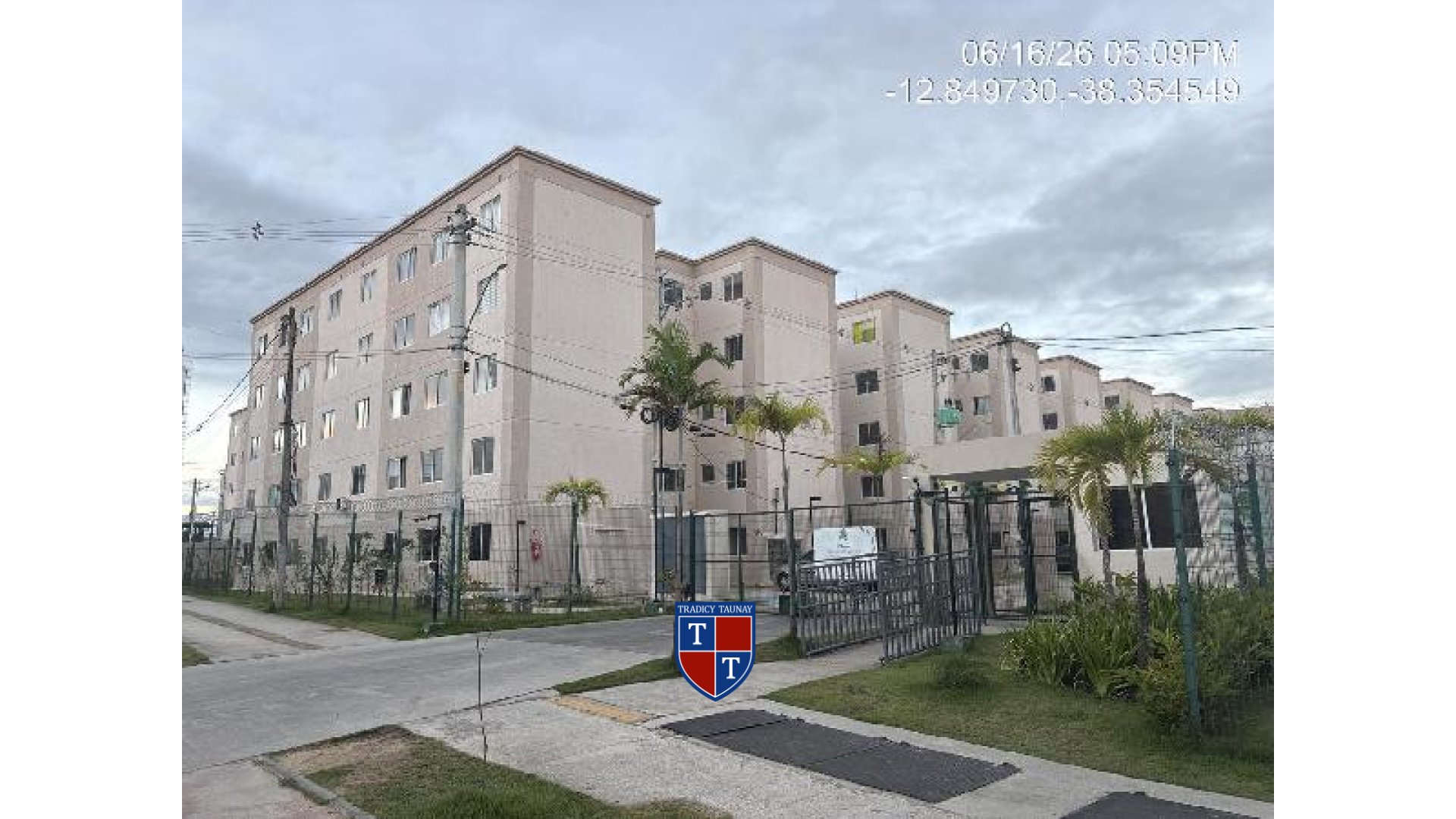 Foto 1 de APARTAMENTO em AREIA BRANCA, SALVADOR/BA - Imóvel Retomado CAIXA Ref 8787718178126